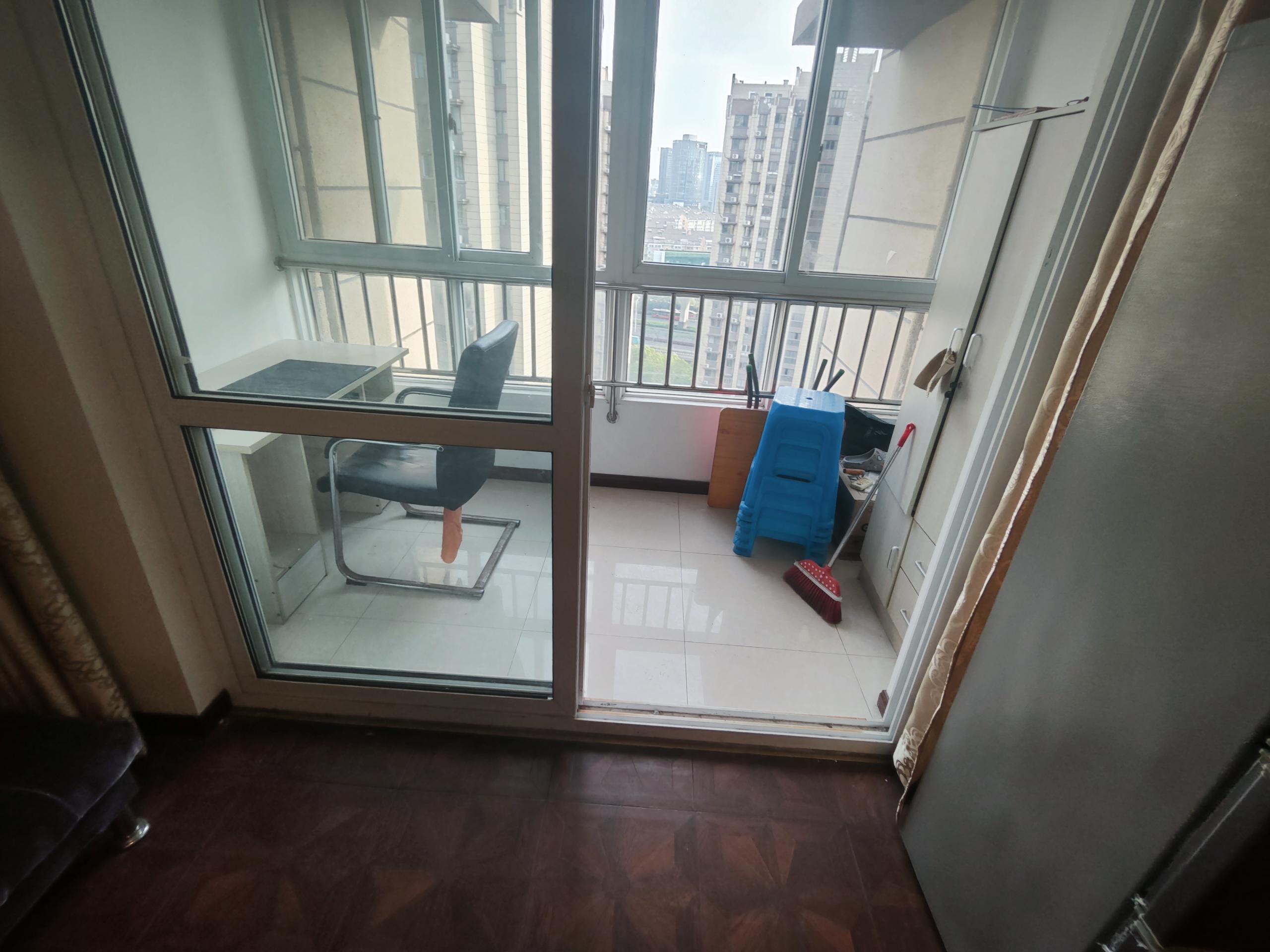 学士府 1室1厅1卫 62m&sup2;