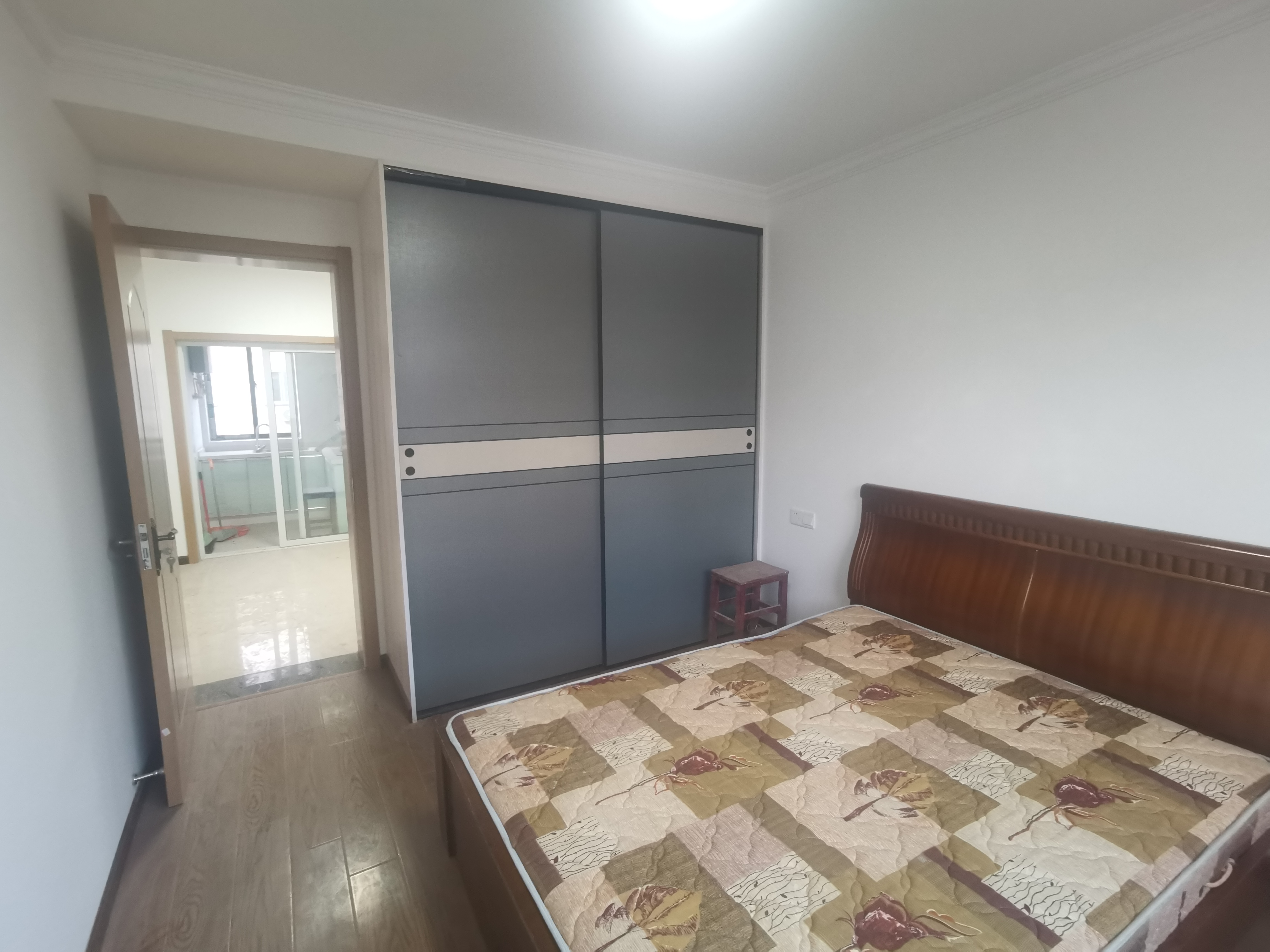 虹桥新村(朝霞路) 2室1厅1卫 62m&sup2;