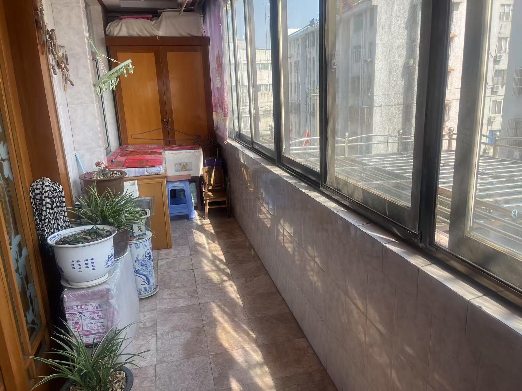 中江小区 3室2厅2卫 148.39m&sup2;