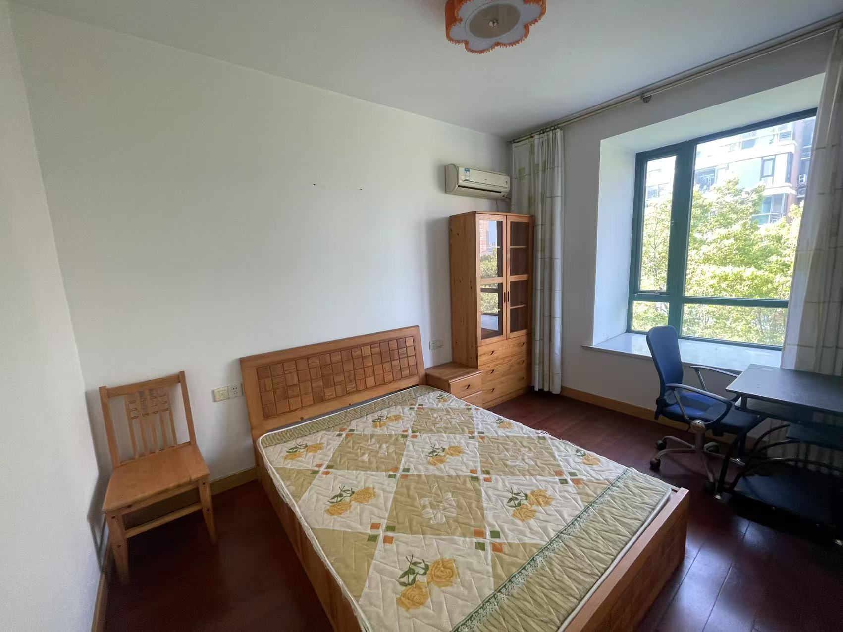 江海皇都私家花园 2室2厅1卫 92m&sup2;
