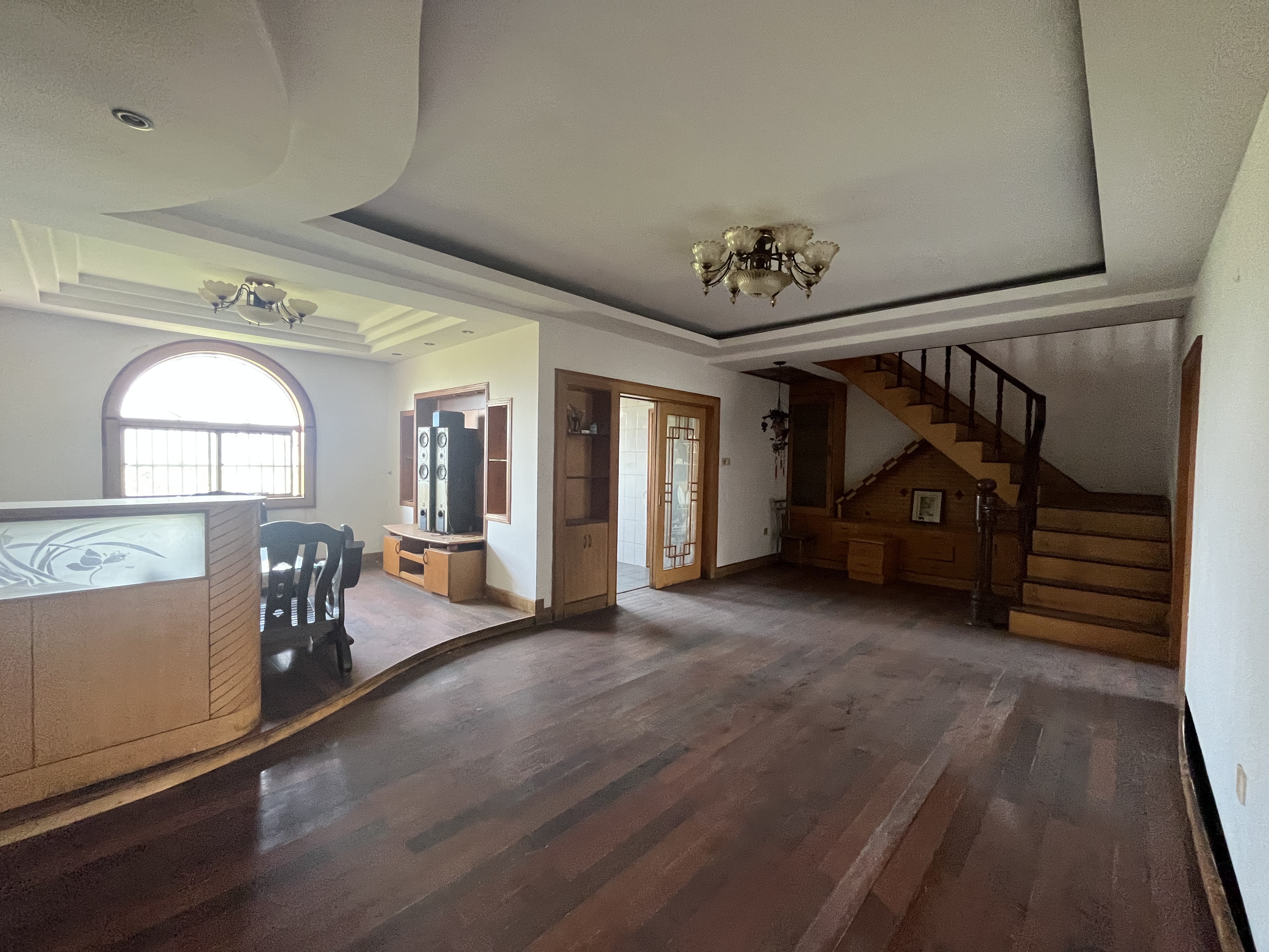 百花军宅苑 6室3厅2卫 120.81m&sup2;