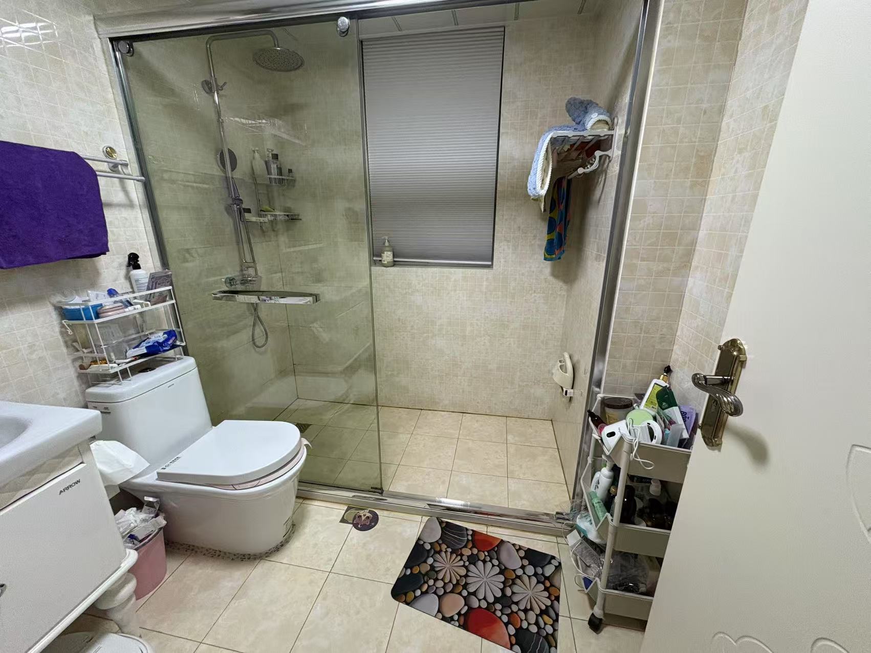 虹景园 3室2厅2卫 130.76m&sup2;