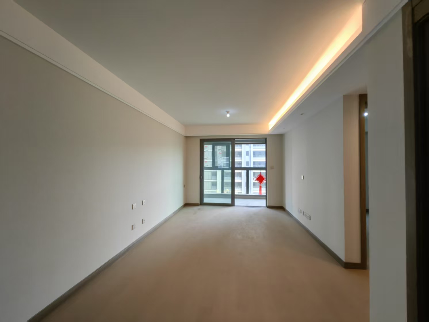 北纬31度 3室2厅1卫 98.86m²