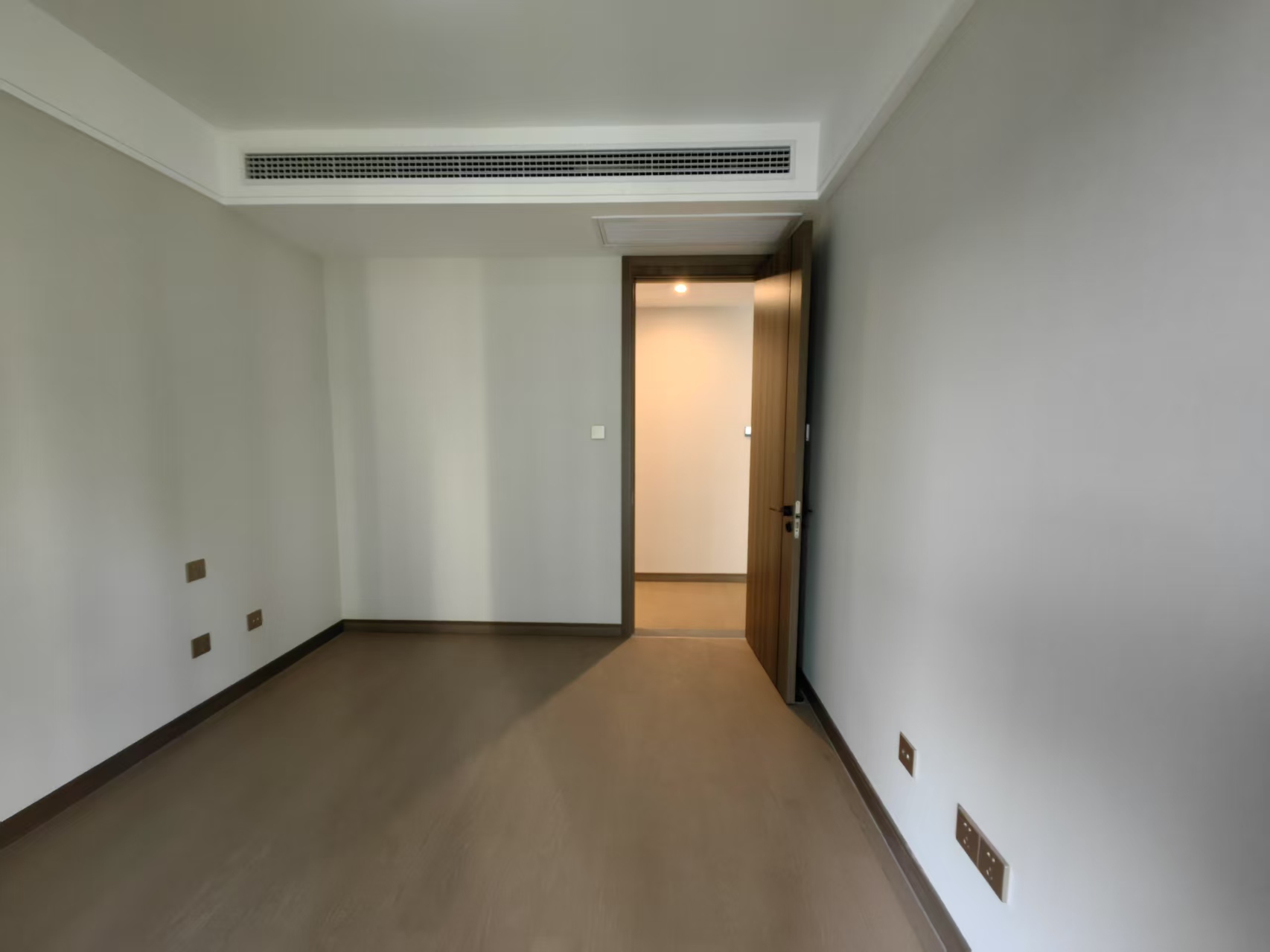 北纬31度 3室2厅1卫 98.86m&sup2;