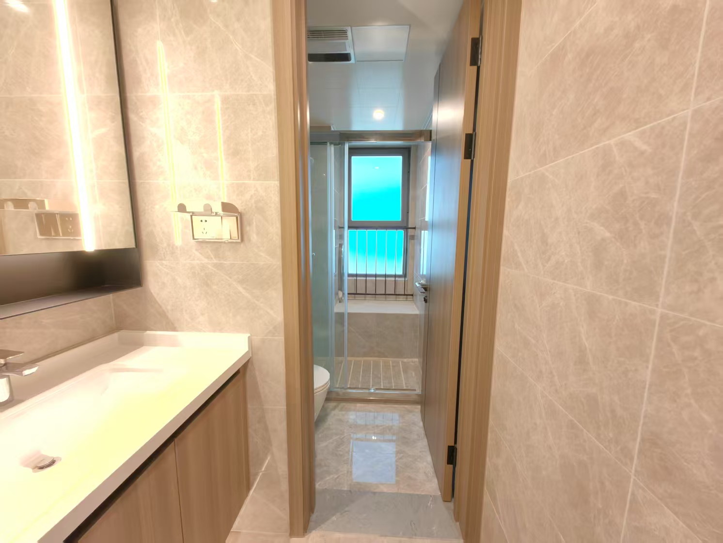 北纬31度 3室2厅1卫 98.86m&sup2;