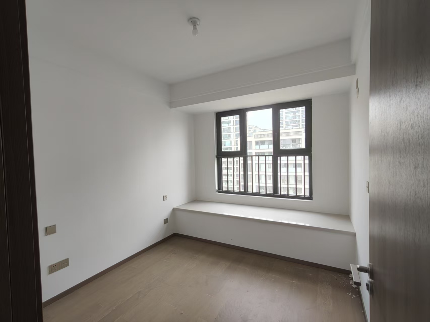 华禧铭苑 3室2厅2卫 110.00m&sup2;