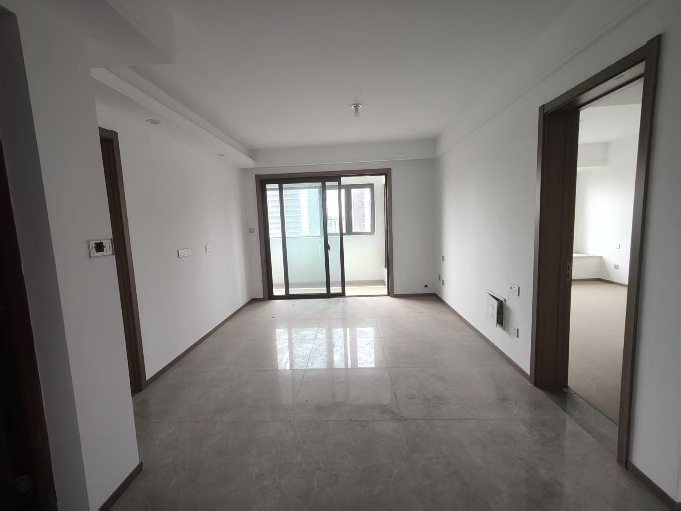 华禧铭苑 3室2厅2卫 110.00m&sup2;