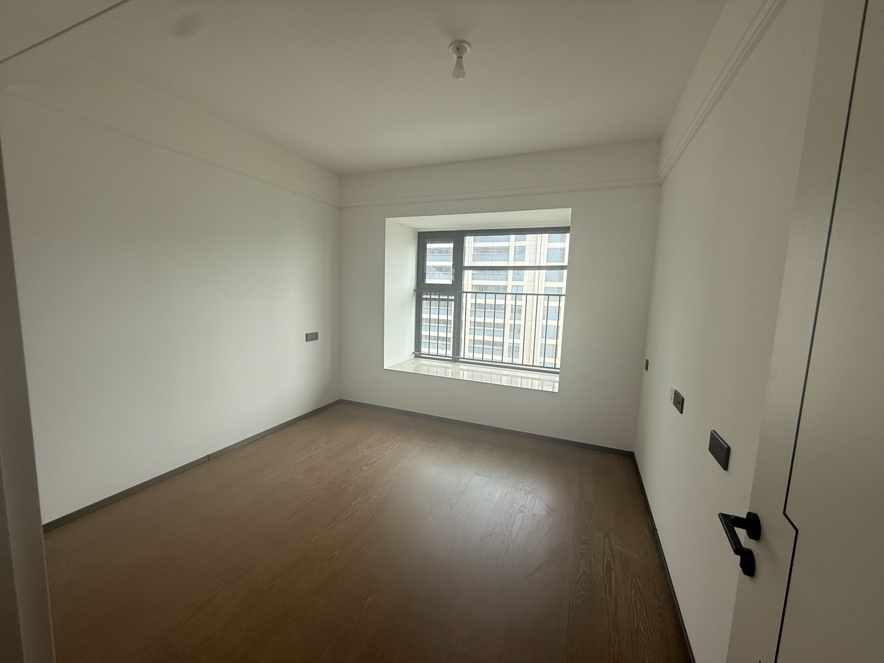 碧桂园公园星荟 3室2厅1卫 102.28m&sup2;