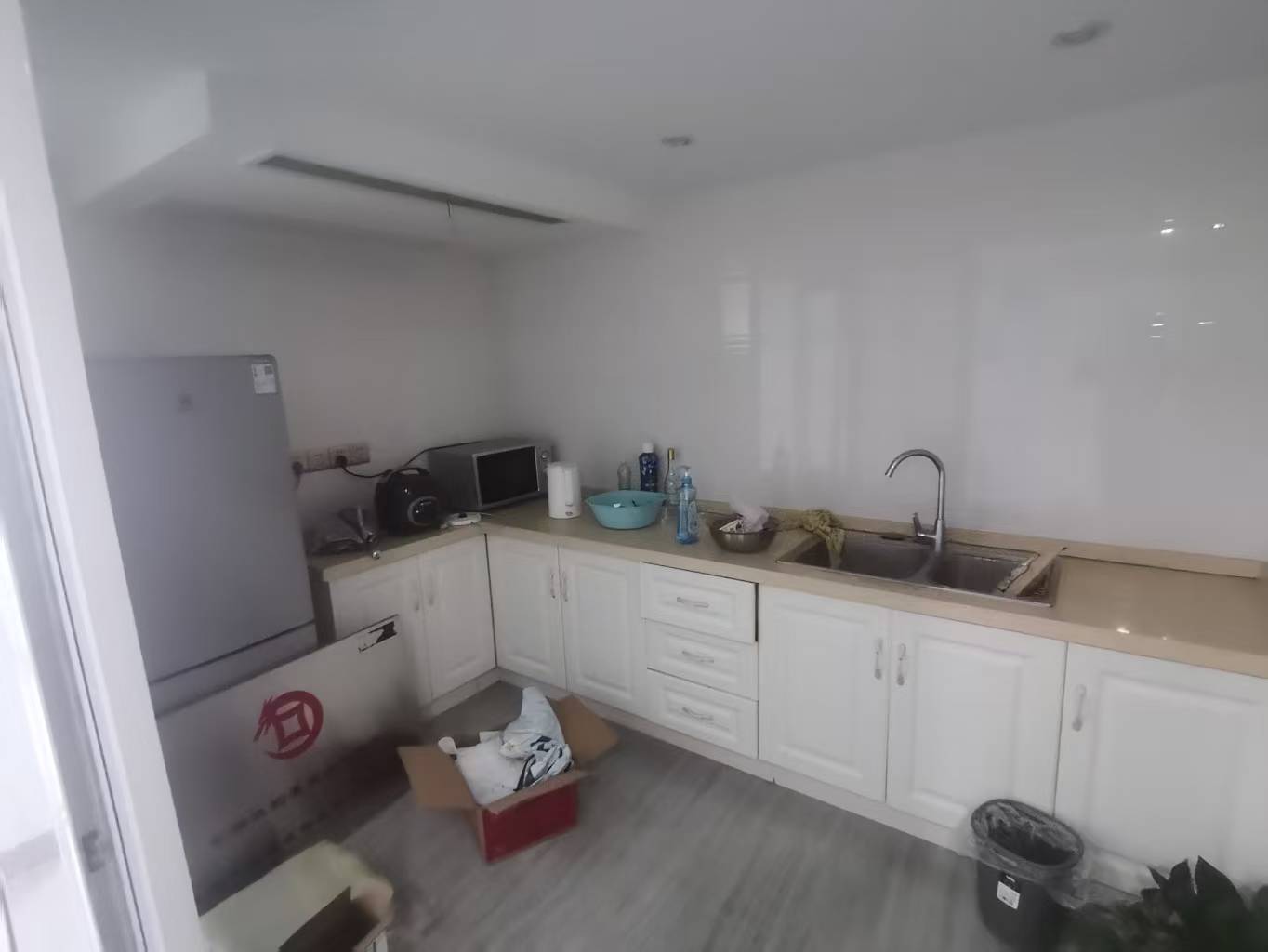 恒隆国际 2室1厅1卫 70m&sup2;