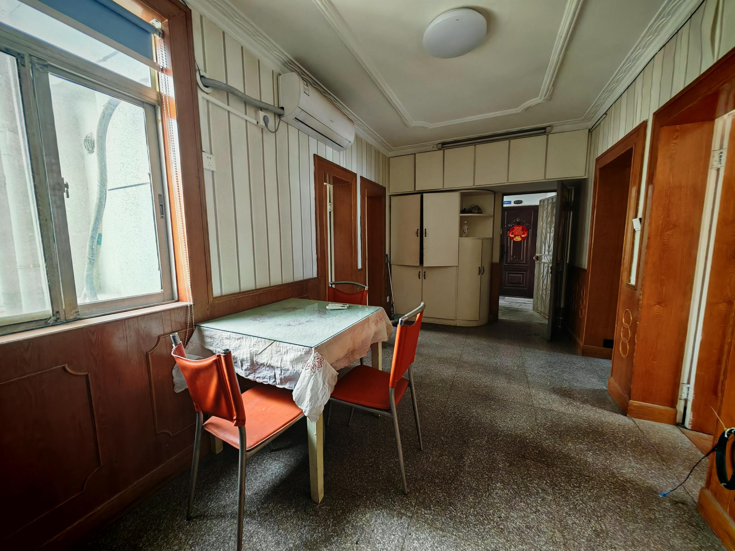 银花苑 2室1厅1卫 63m&sup2;