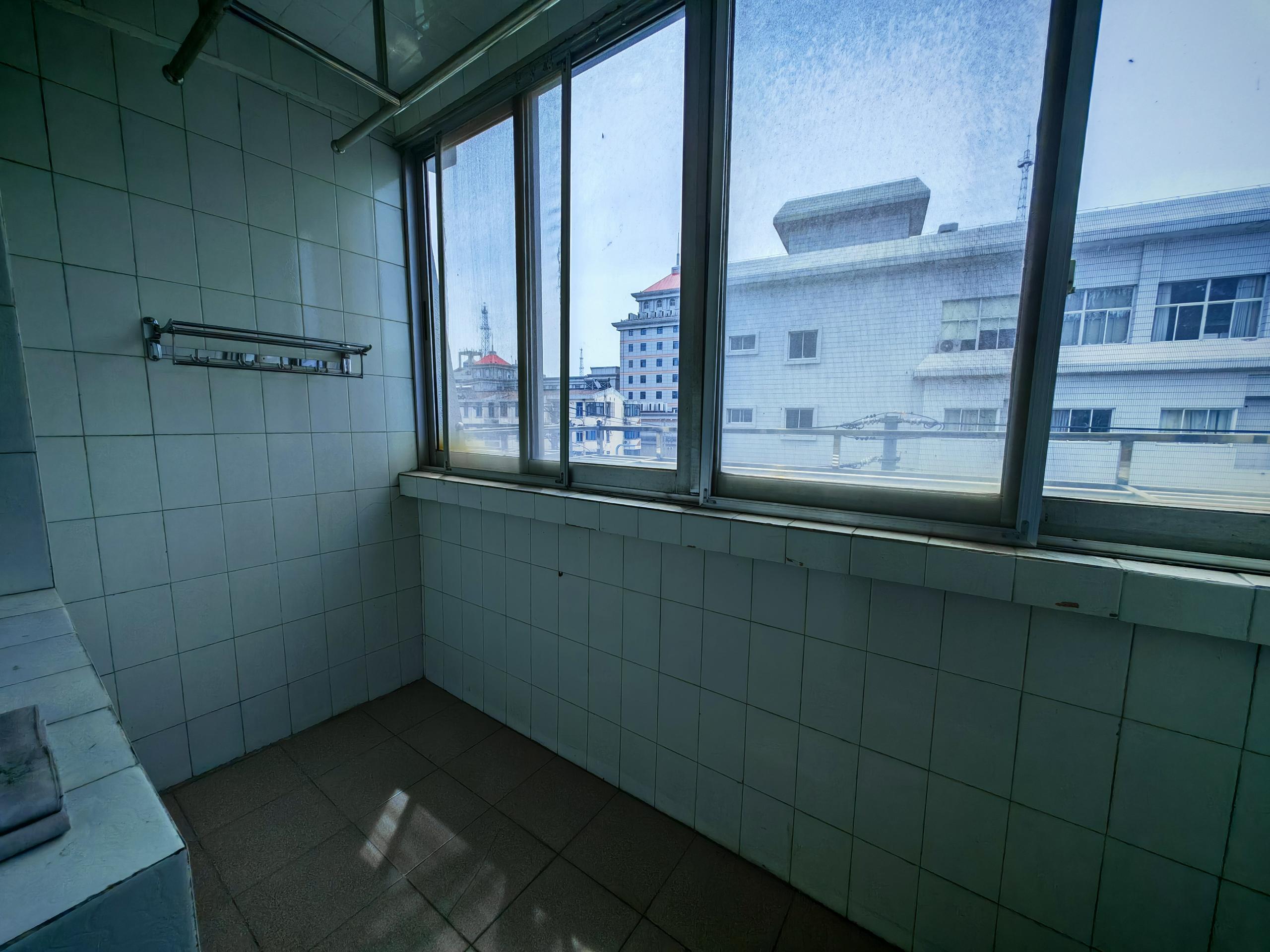 银花苑 2室1厅1卫 63m&sup2;