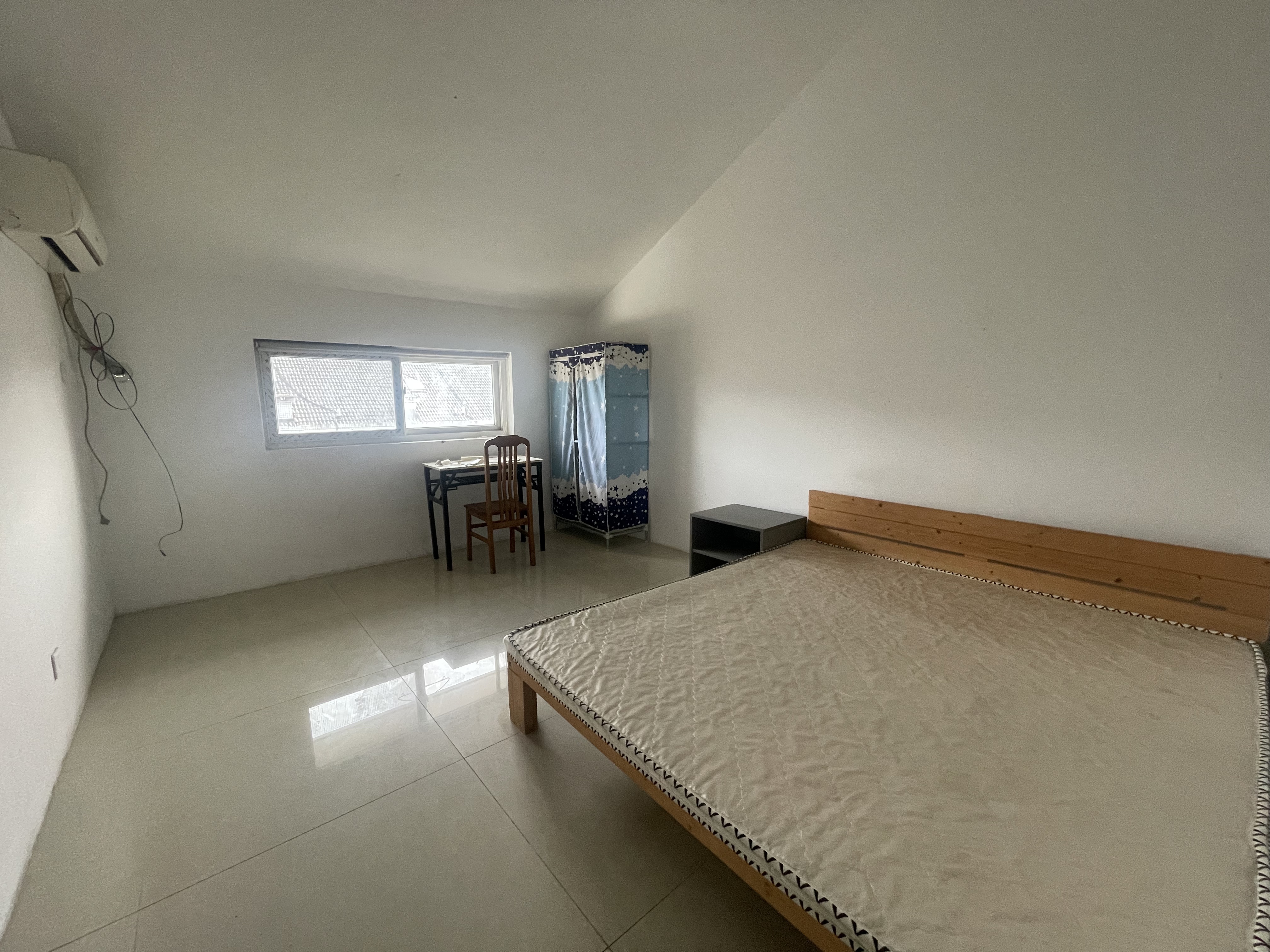 越江新村 2室厅卫 86m&sup2;