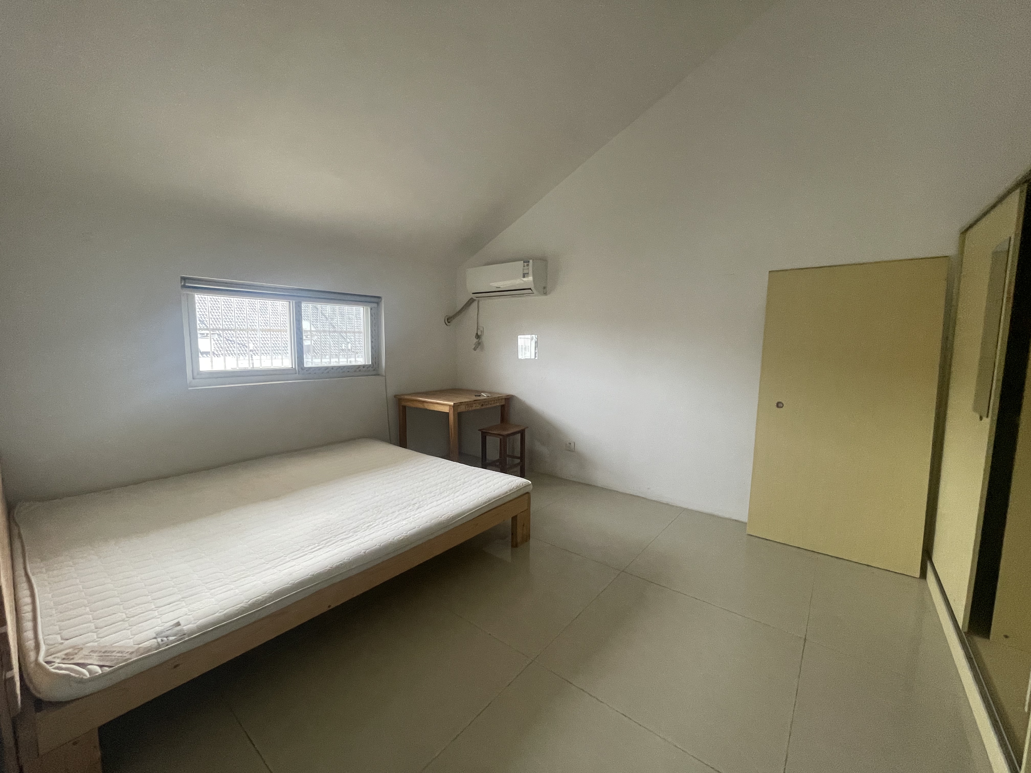 越江新村 2室厅卫 86m&sup2;