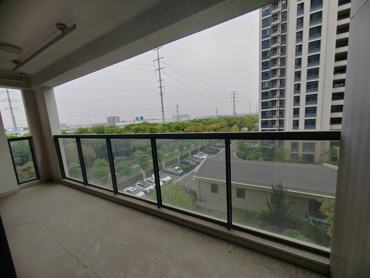 卓越府 3室1厅1卫 100.01m&sup2;