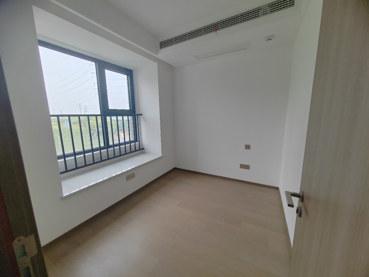 卓越府 3室1厅1卫 100.01m&sup2;