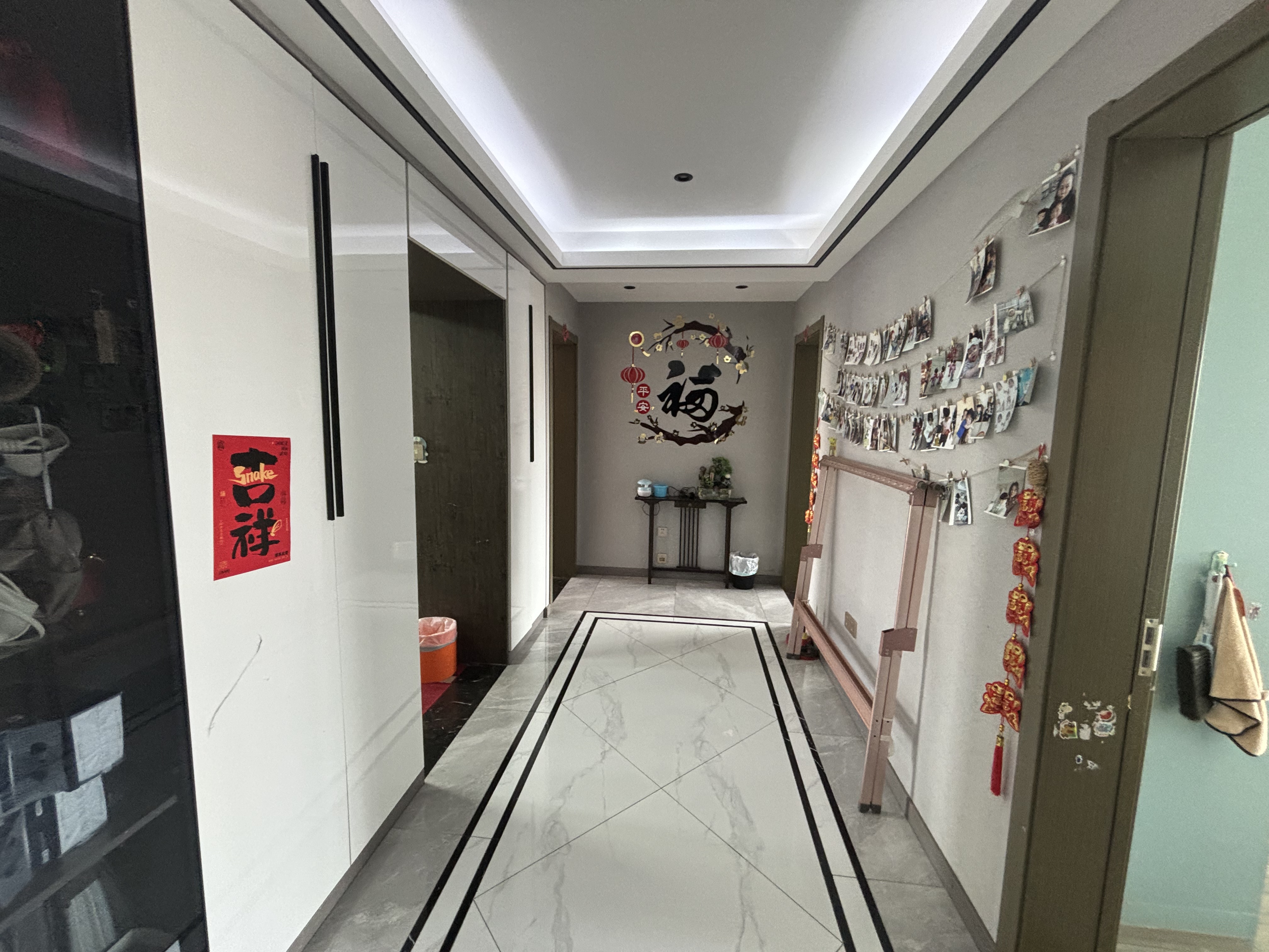 天霞苑 3室2厅2卫 137m&sup2;