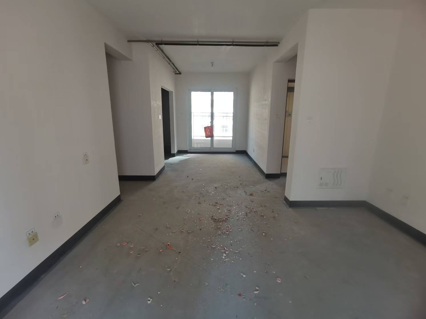 世茂新界 3室2厅2卫 121.08m&sup2;