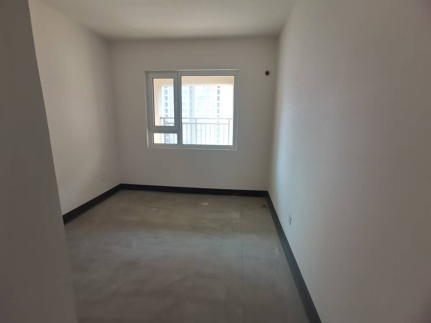 世茂新界 3室2厅2卫 121.08m&sup2;