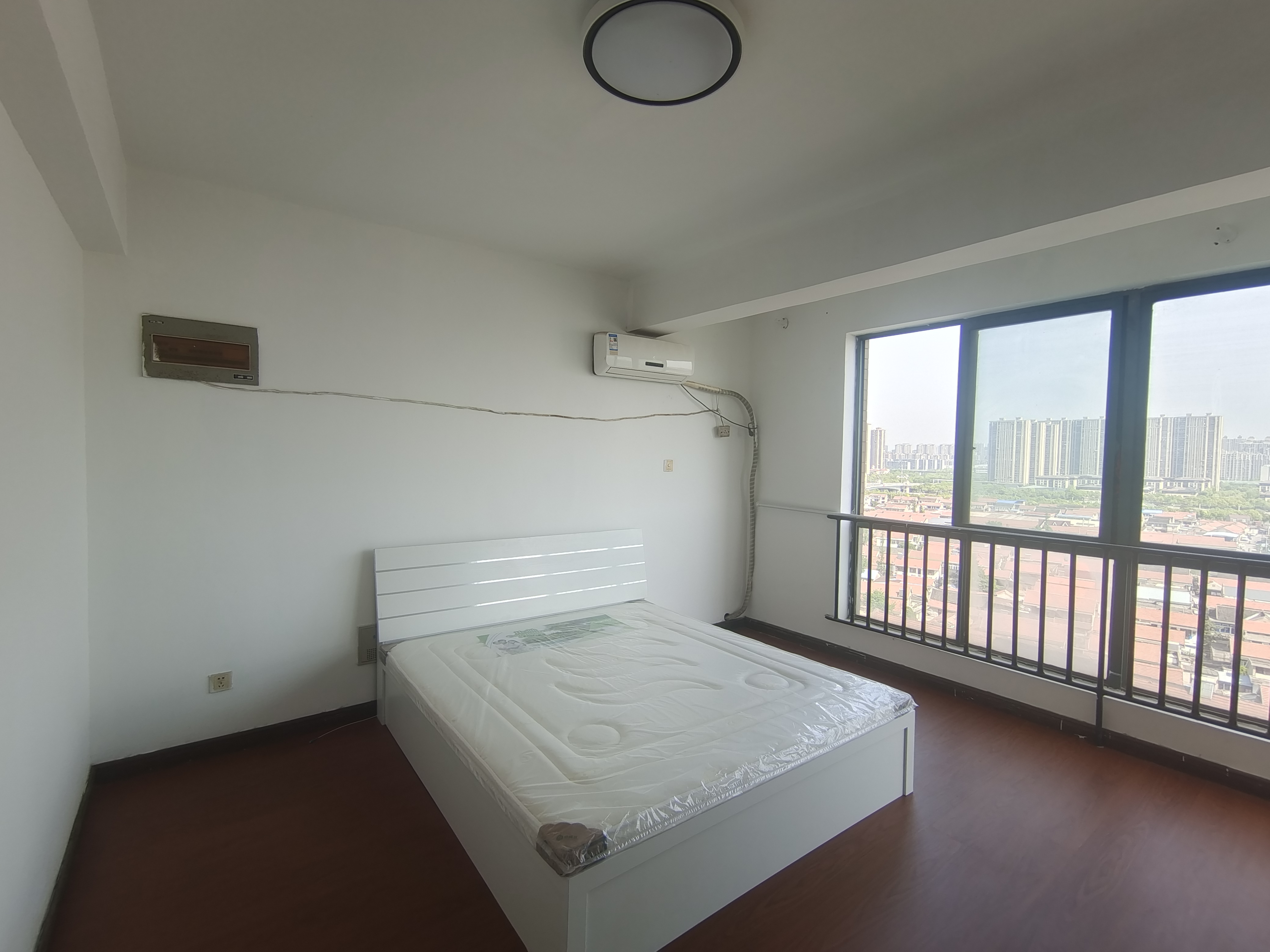 南方公寓 4室1厅1卫 147.00m&sup2;
