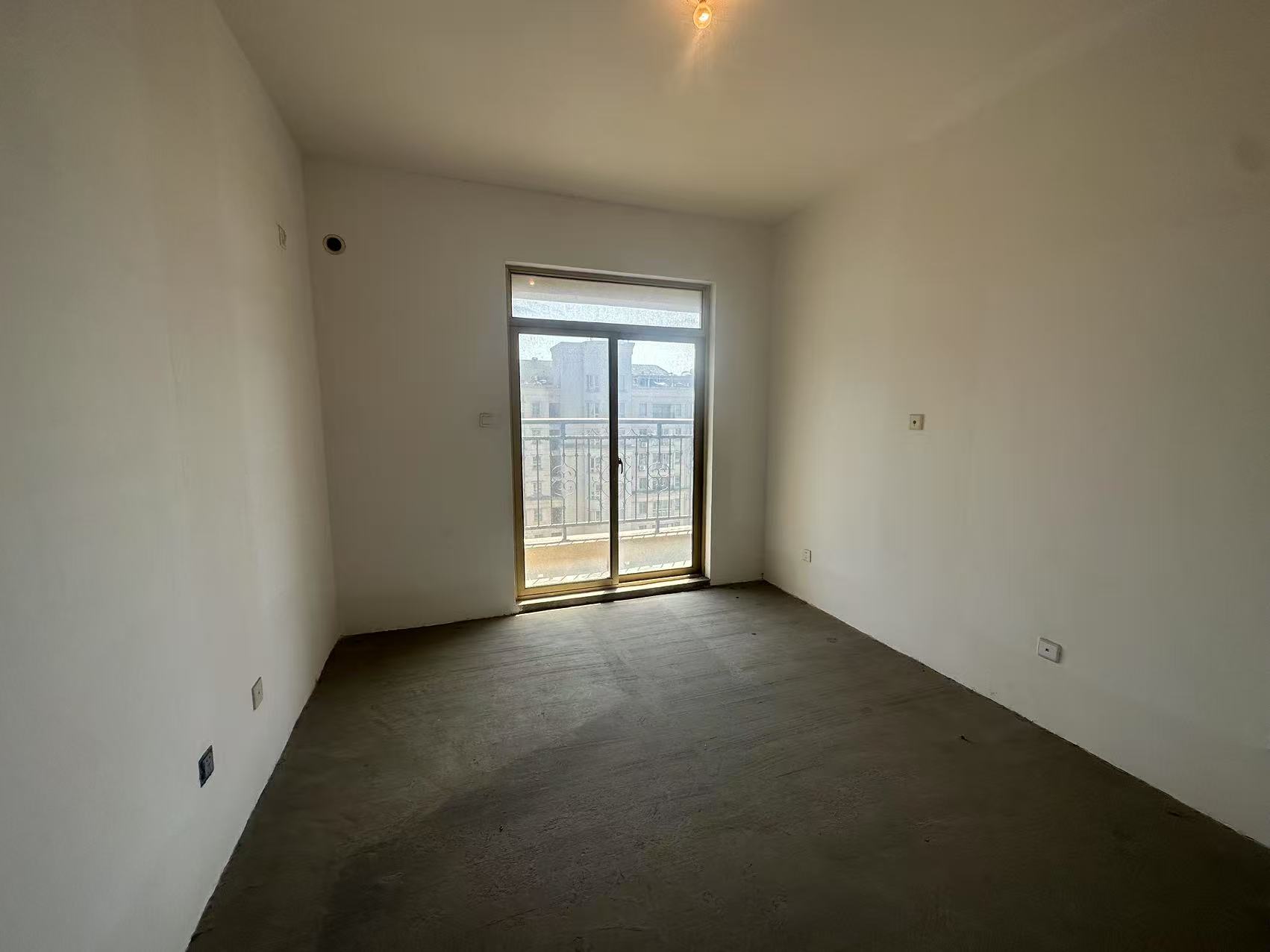 恒盛豪庭 2室2厅2卫 110m&sup2;