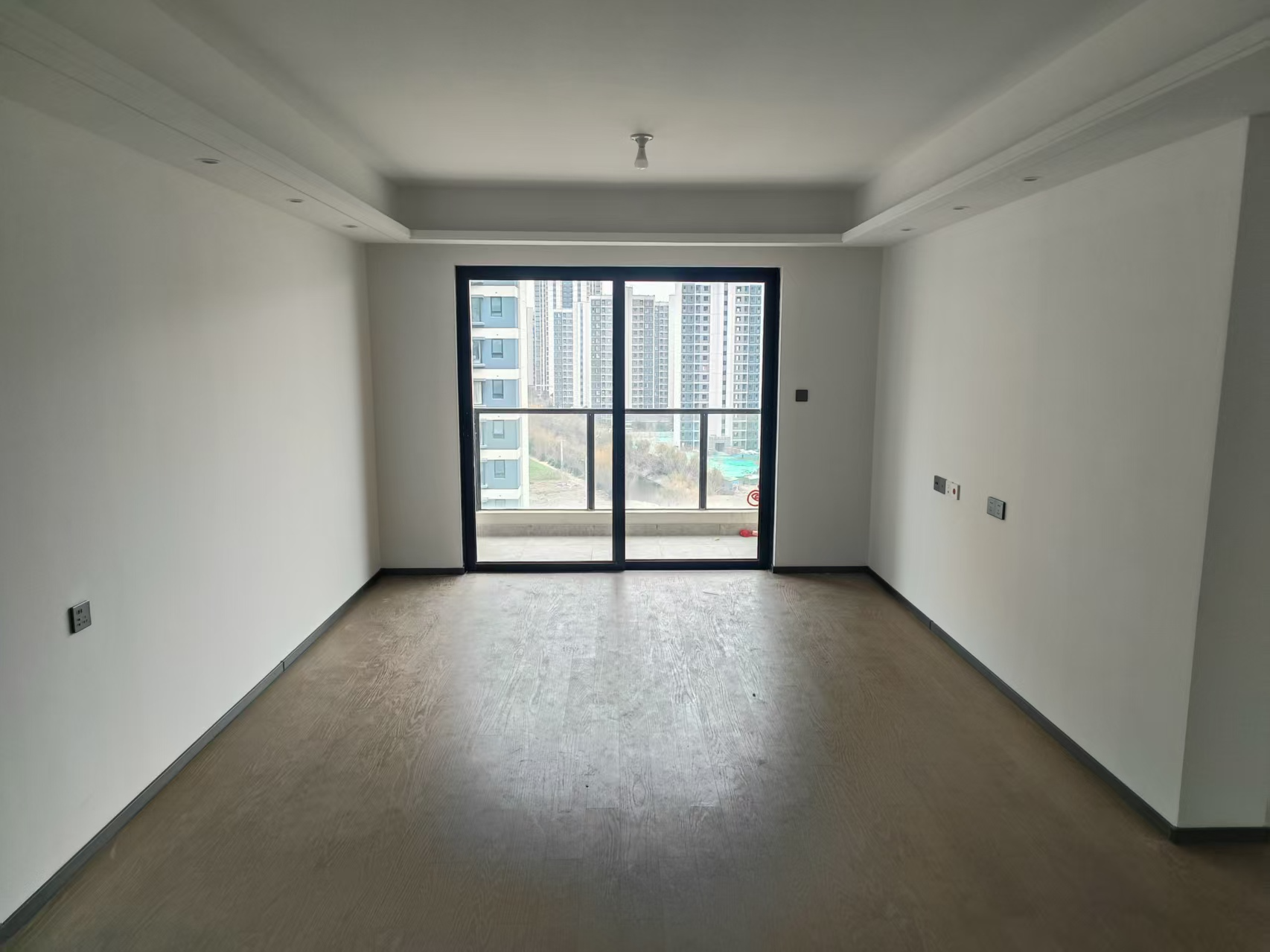 碧桂园公园星荟 3室2厅2卫 119m&sup2;