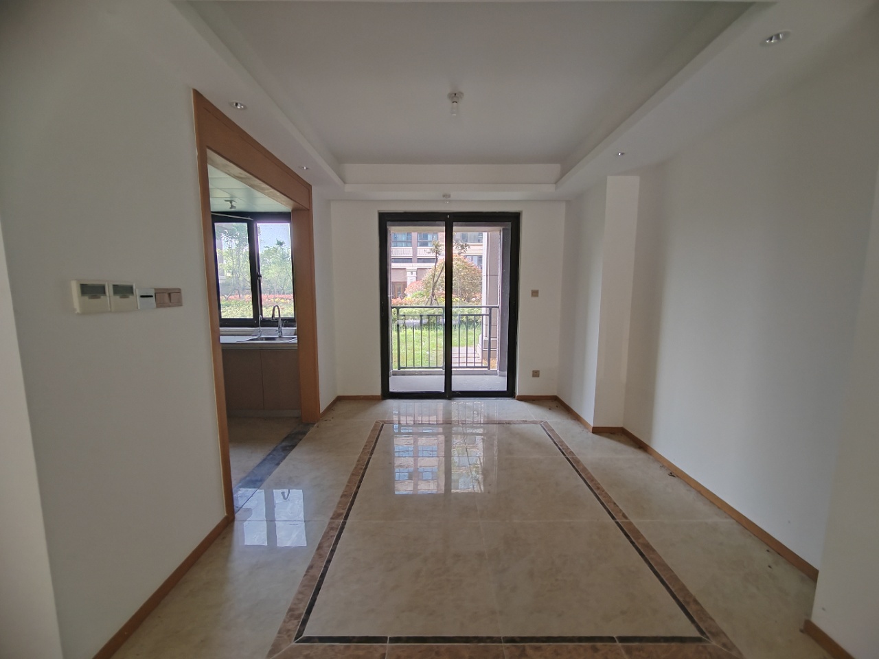 林肯公园 4室2厅2卫 239.92m&sup2;