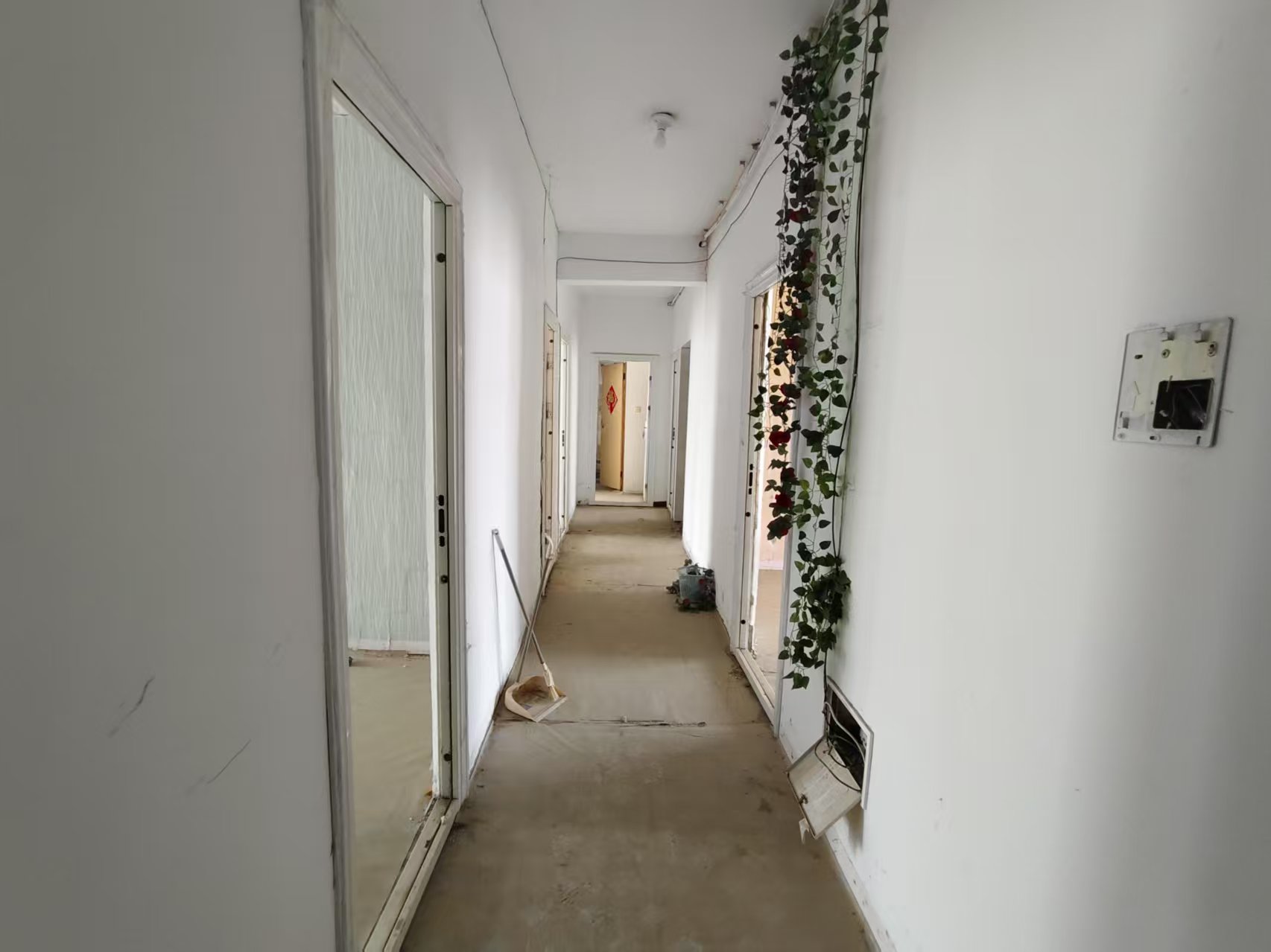 中南世纪城北区 5室1厅2卫 153.00m²