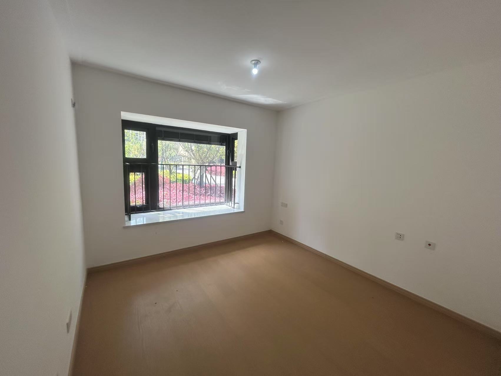 时光漫城 3室2厅2卫 113.62m&sup2;