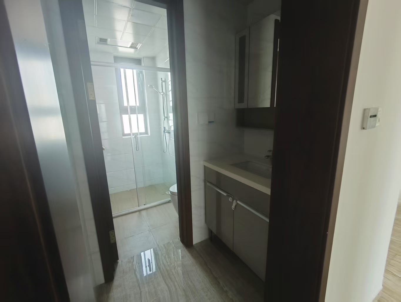 碧桂园时代悦城 5室2厅2卫 270.00m²