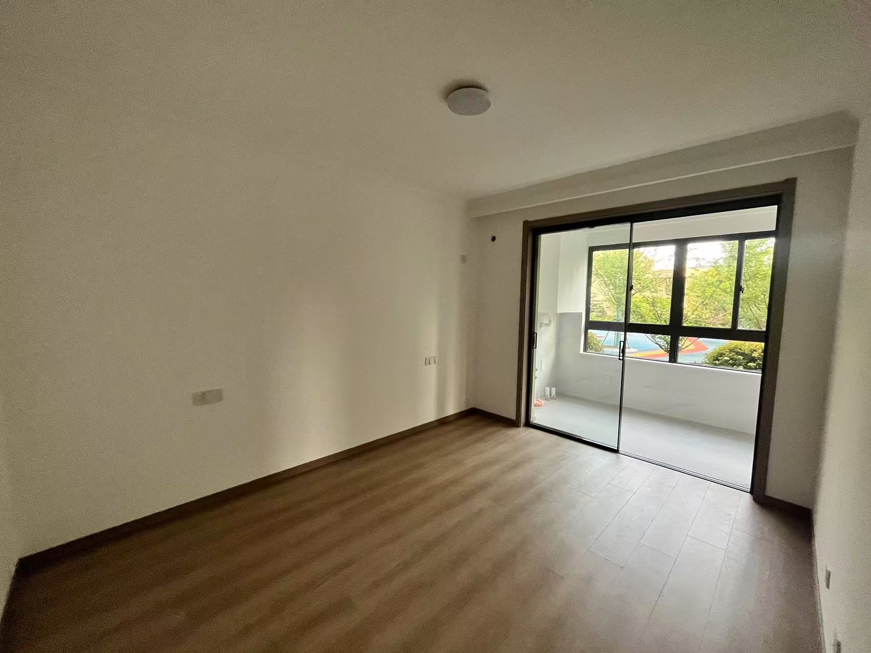 百花馨苑 4室2厅1卫 127.93m&sup2;