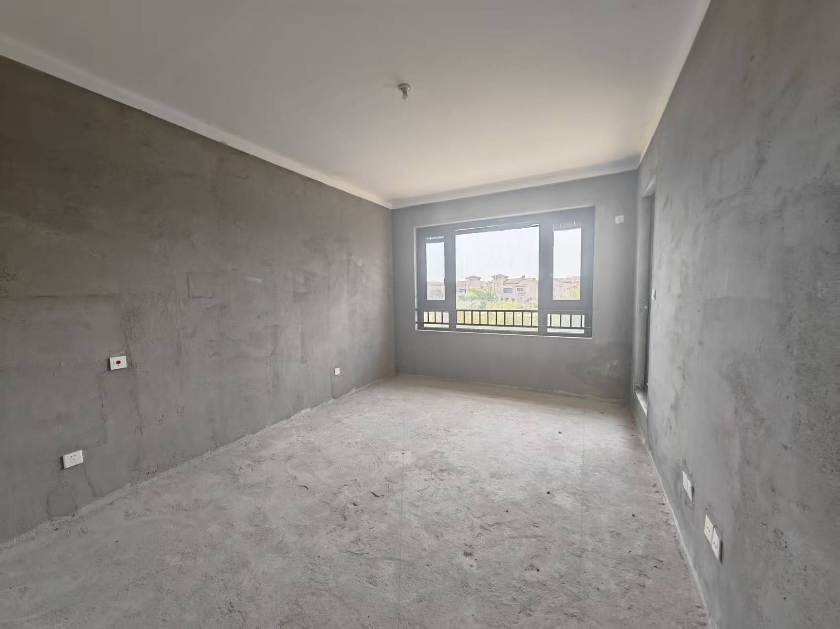 万科有湖（翡翠心湖） 4室2厅2卫 195m&sup2;