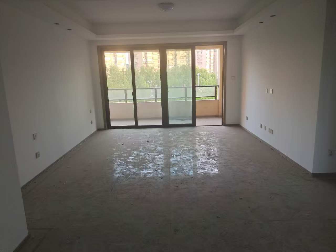 珑府 4室2厅2卫 143.58m²