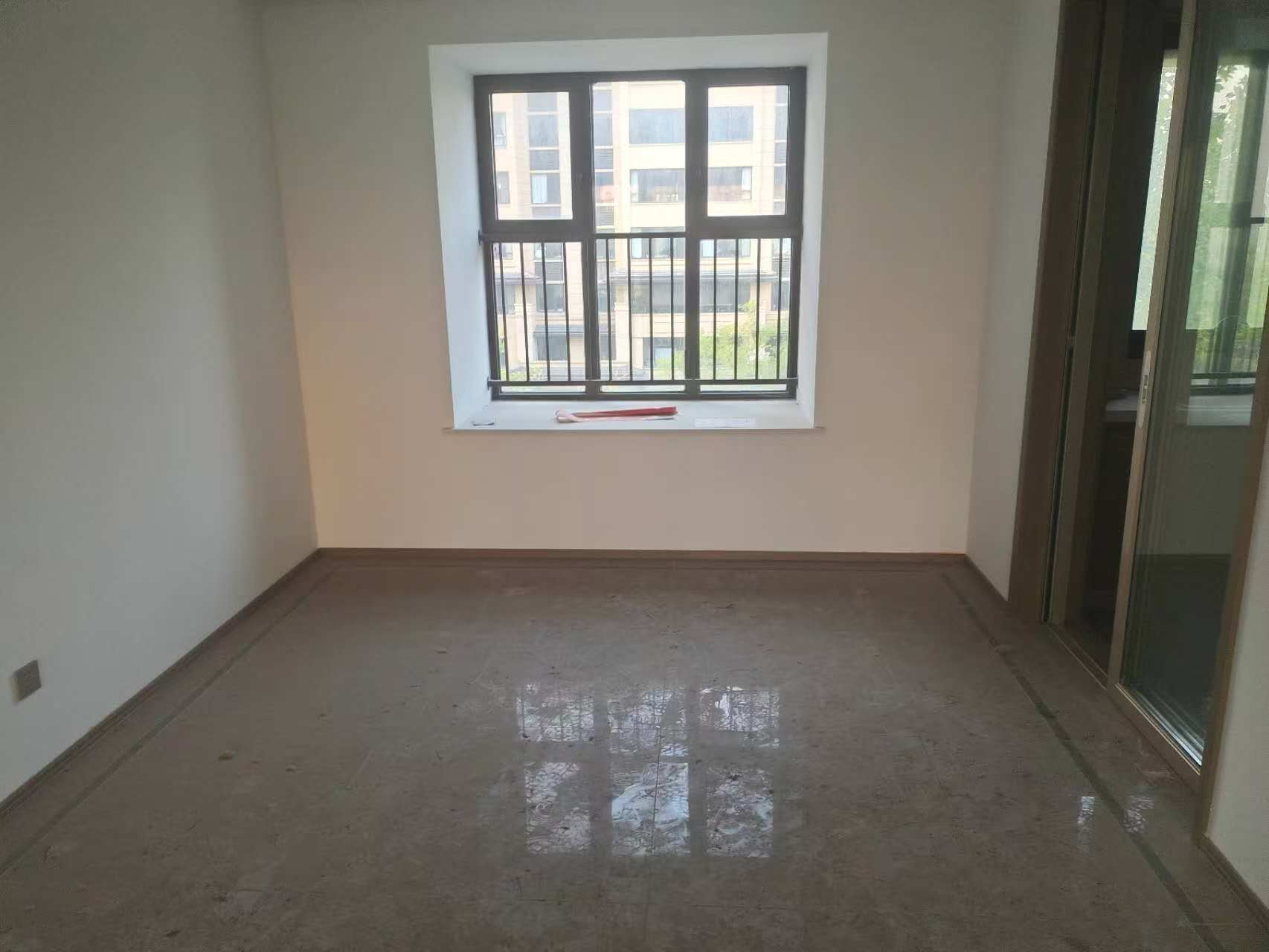 珑府 4室2厅2卫 143.58m&sup2;