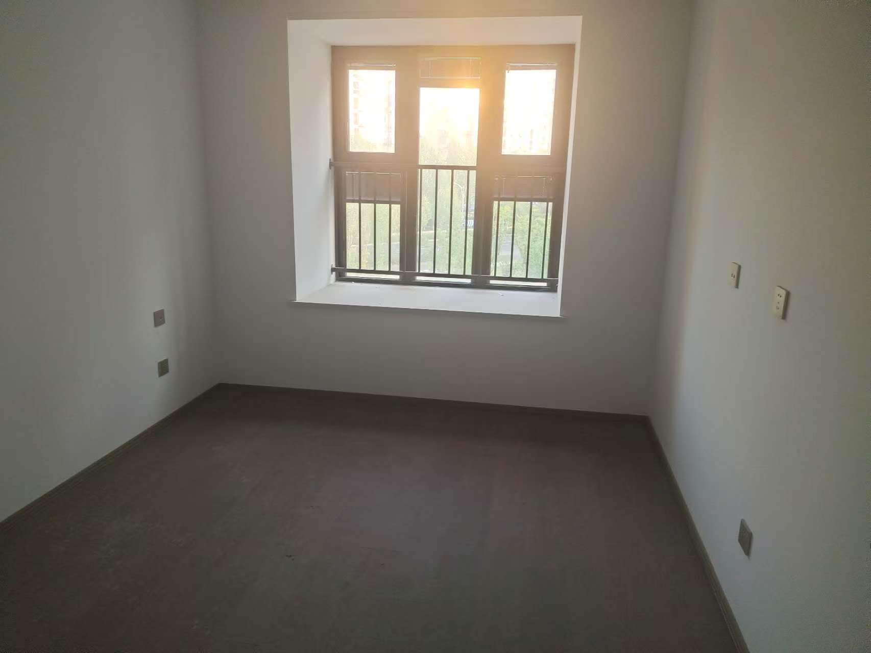 珑府 4室2厅2卫 143.58m&sup2;