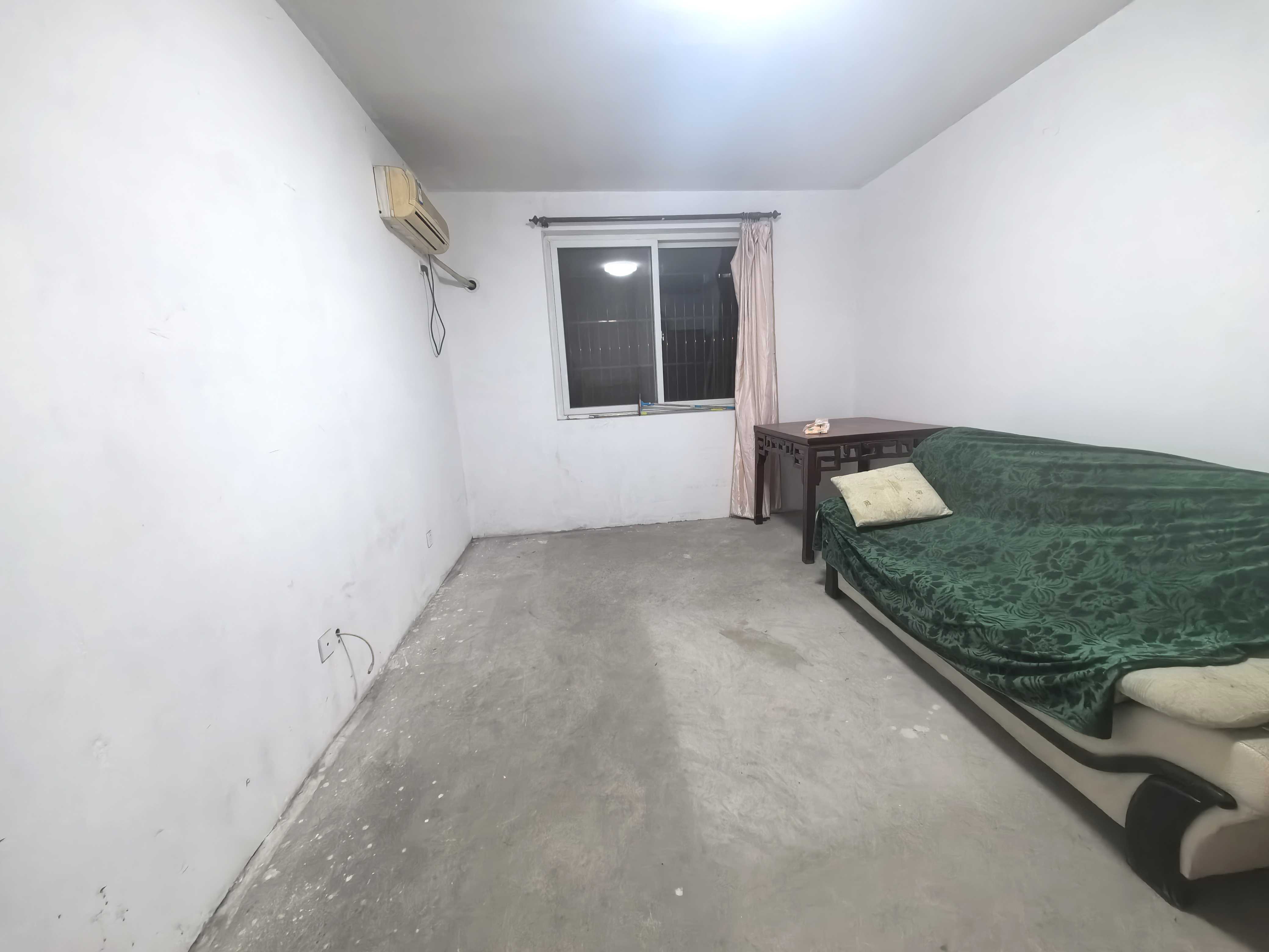 和谐怡园佳苑 3室2厅1卫 128m&sup2;