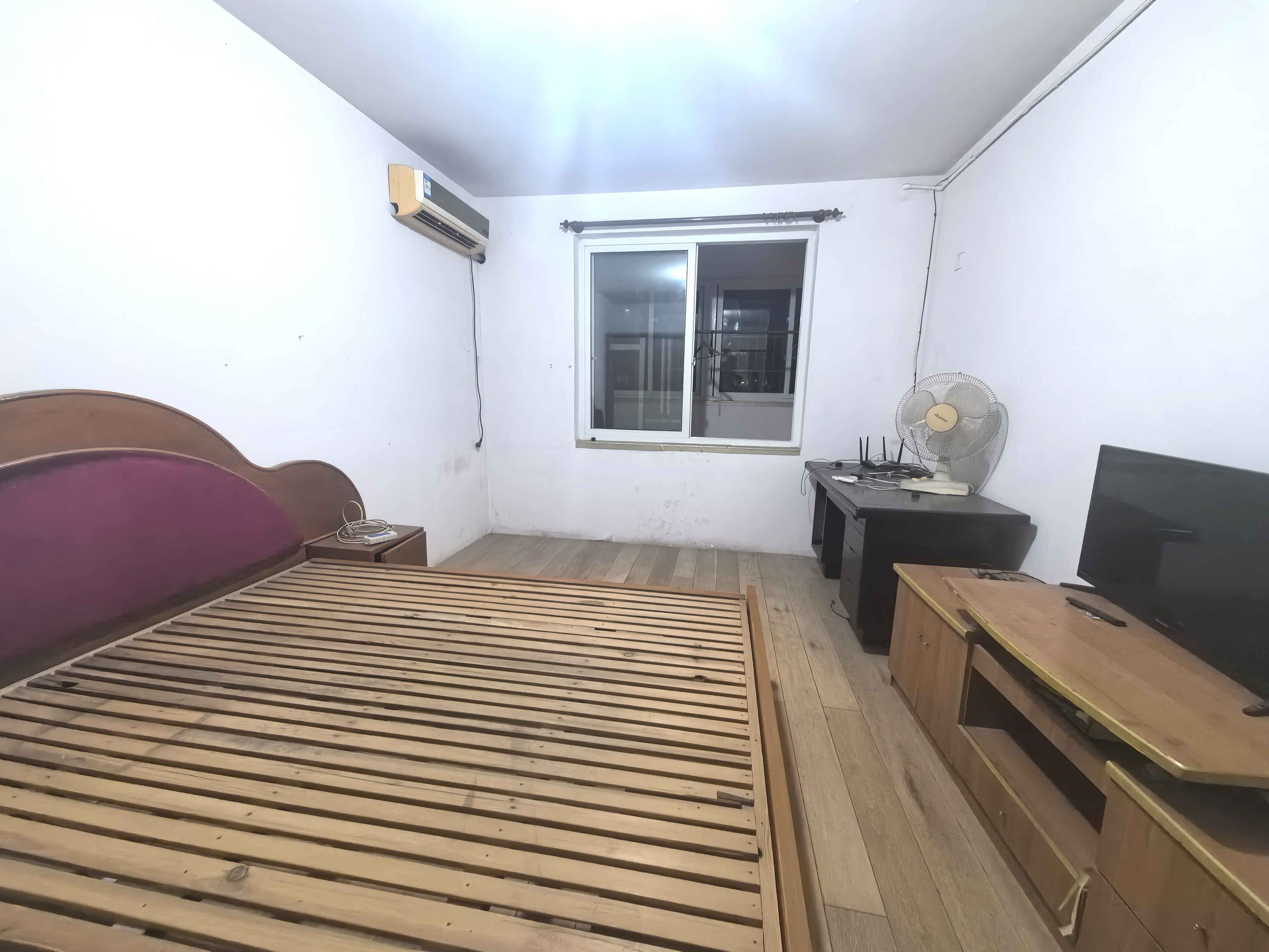 和谐怡园佳苑 3室2厅1卫 128m&sup2;