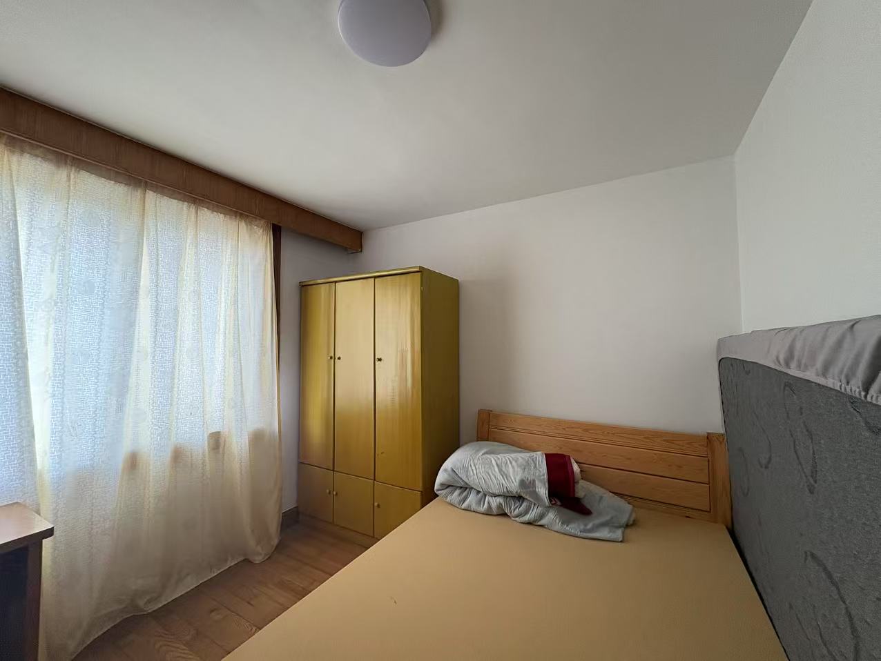 银花苑 3室1厅1卫 107m&sup2;