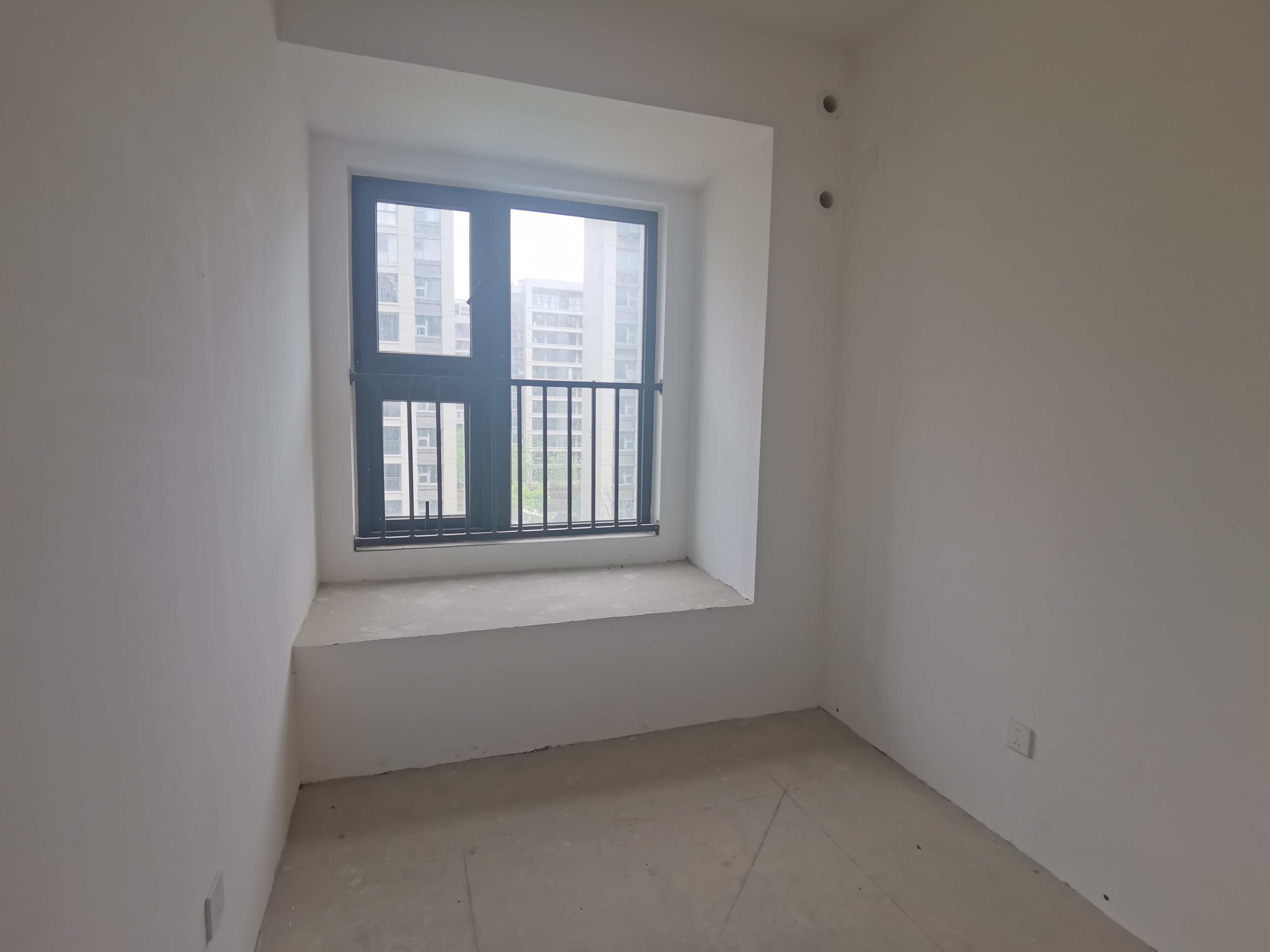 东时区 4室2厅2卫 114m&sup2;