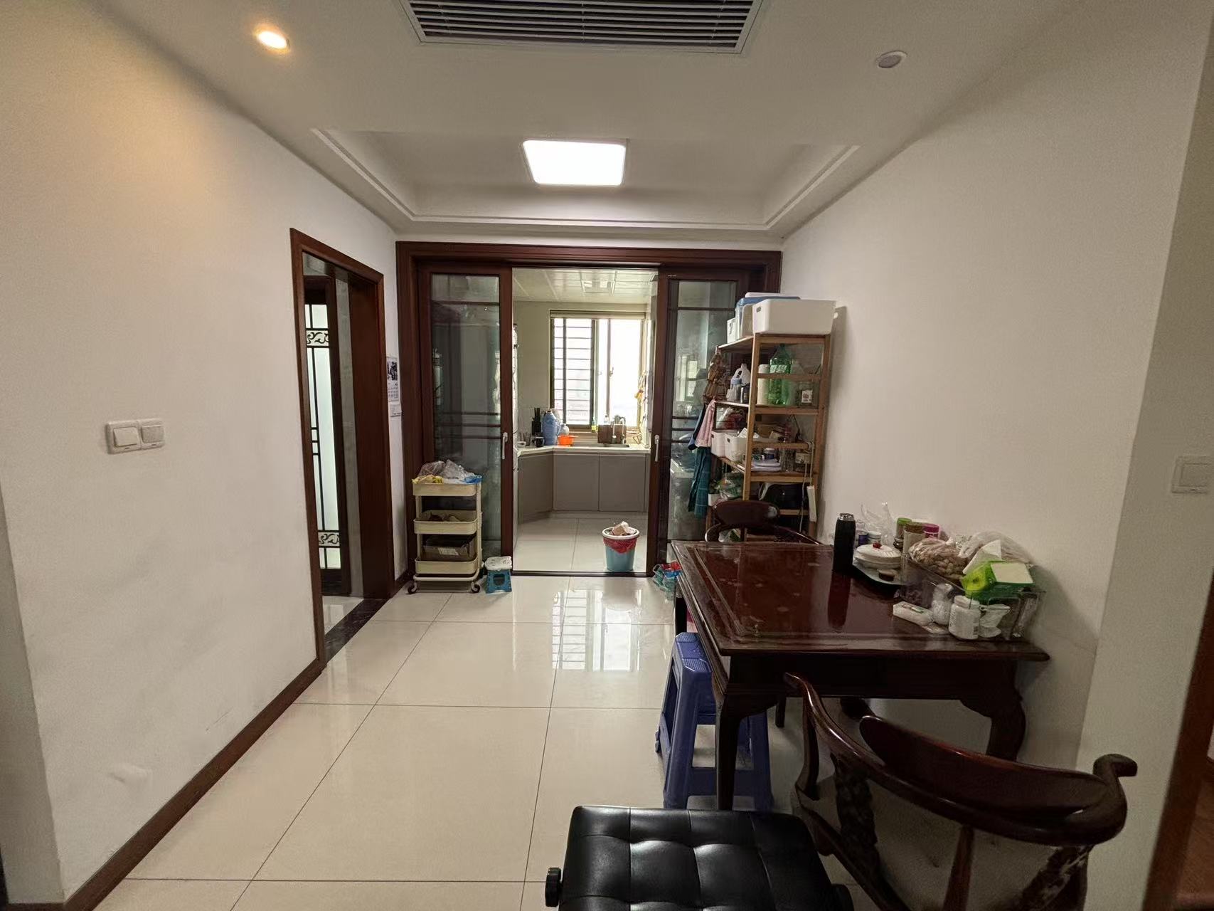 尚海湾 3室2厅2卫 135m&sup2;