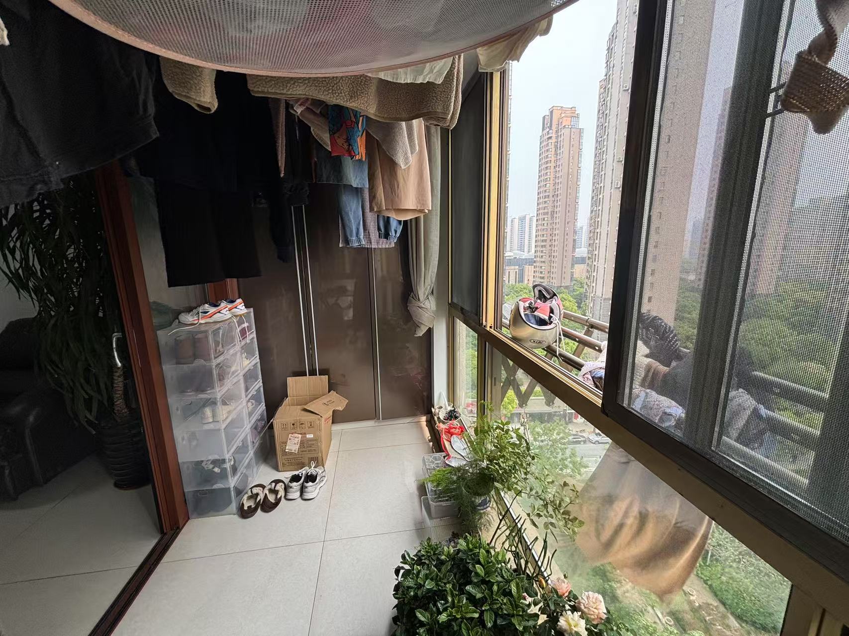 尚海湾 3室2厅2卫 135m&sup2;