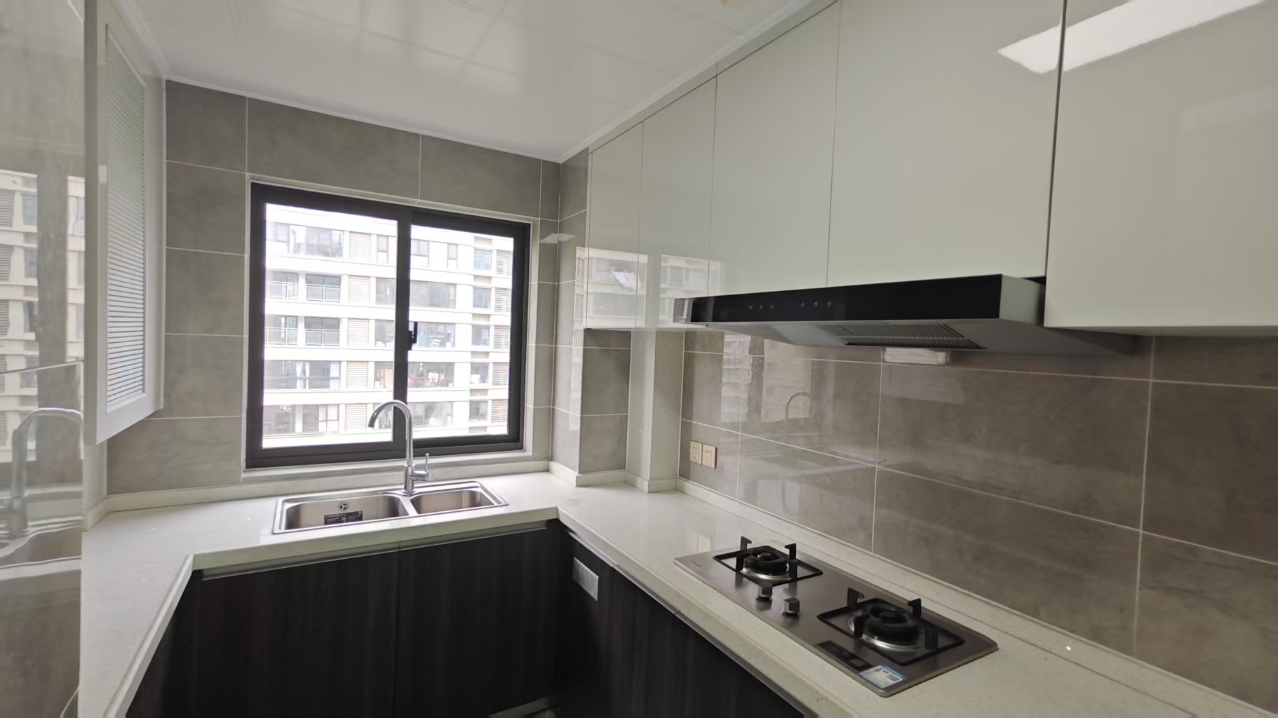 远创樾府 3室2厅2卫 133m&sup2;