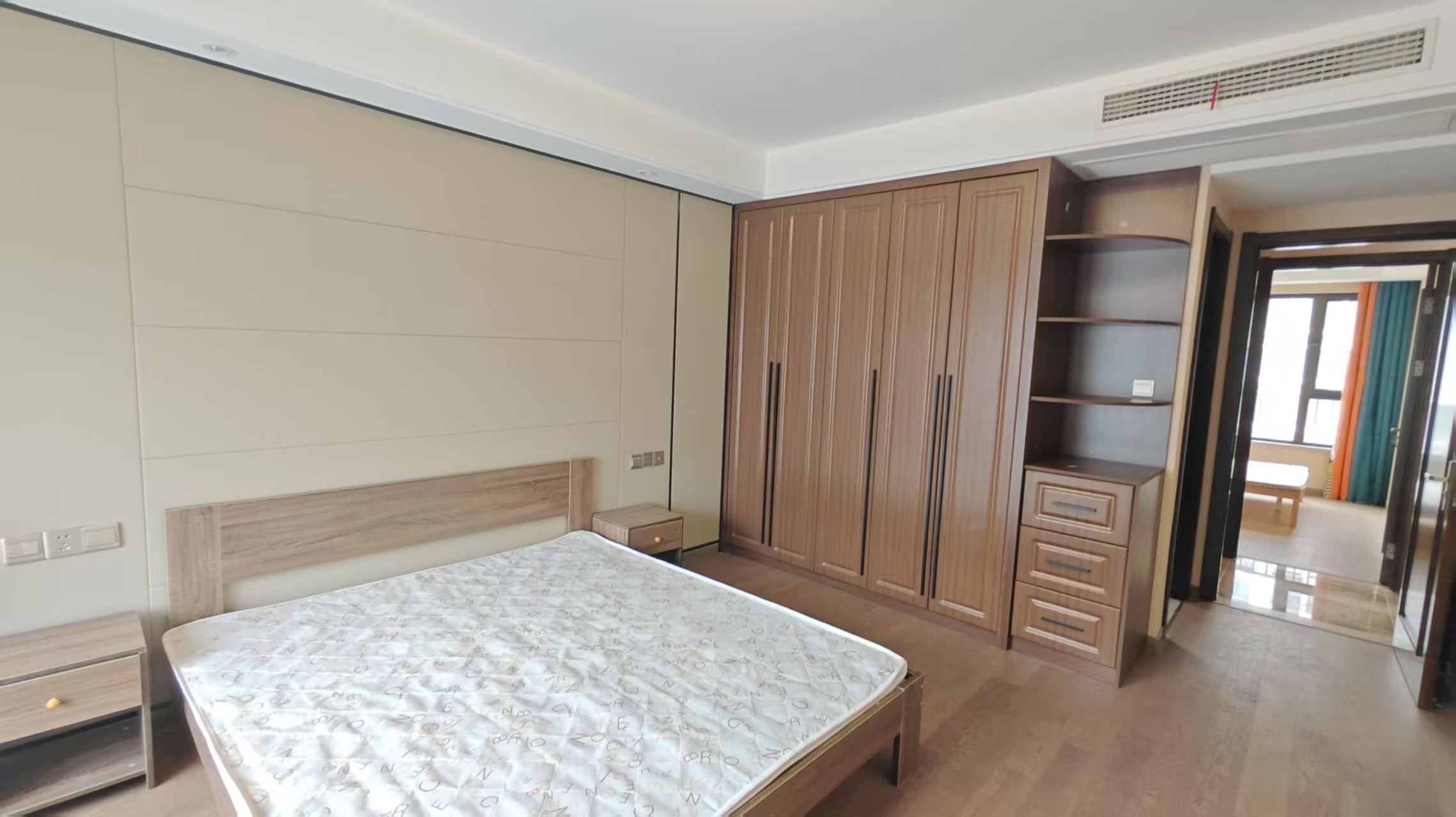 远创樾府 3室2厅2卫 133m&sup2;