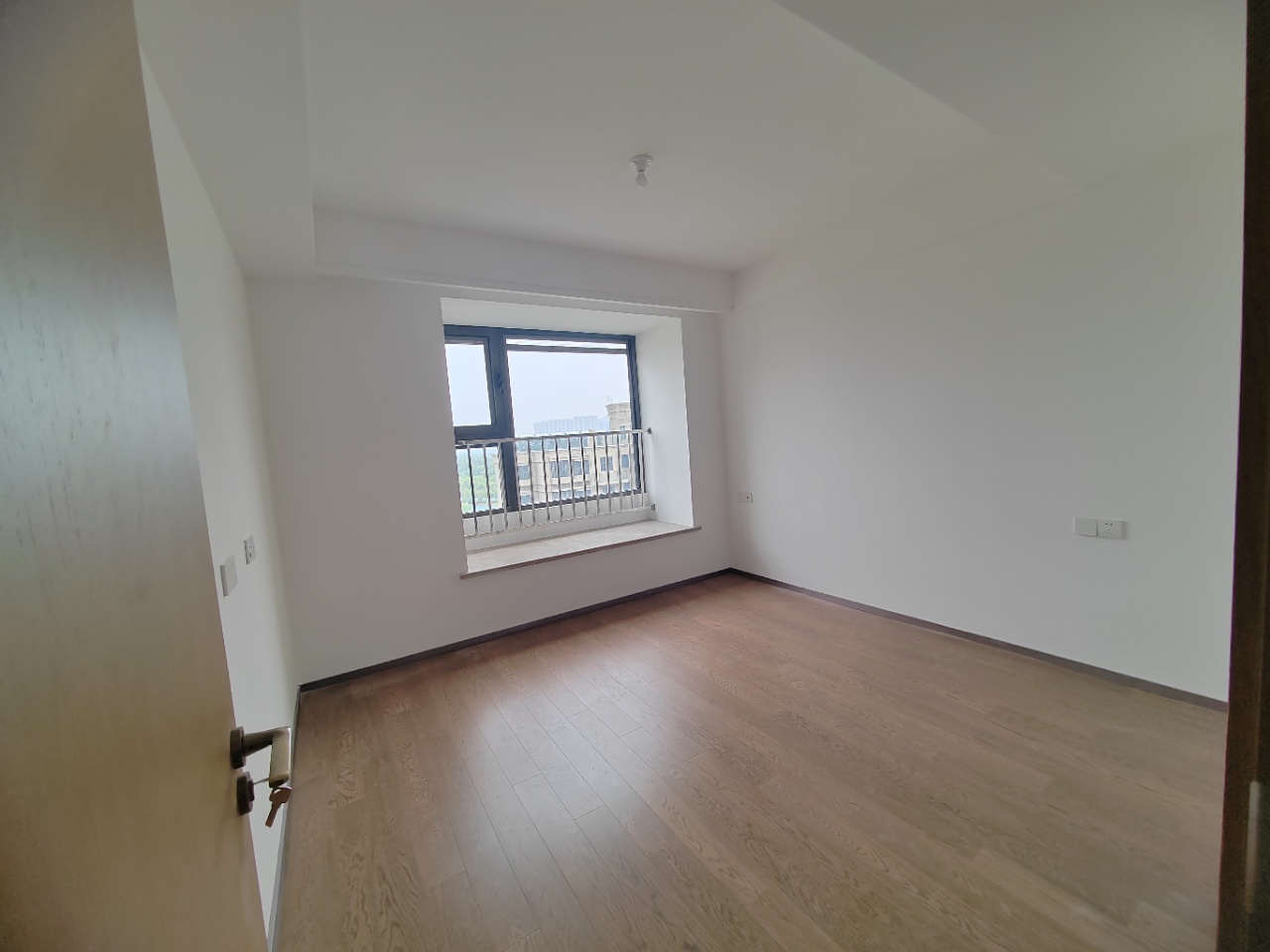 远创宸樾 4室2厅1卫 120.00m&sup2;