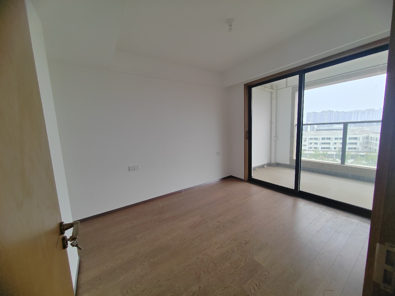 远创宸樾 4室2厅1卫 120.00m&sup2;