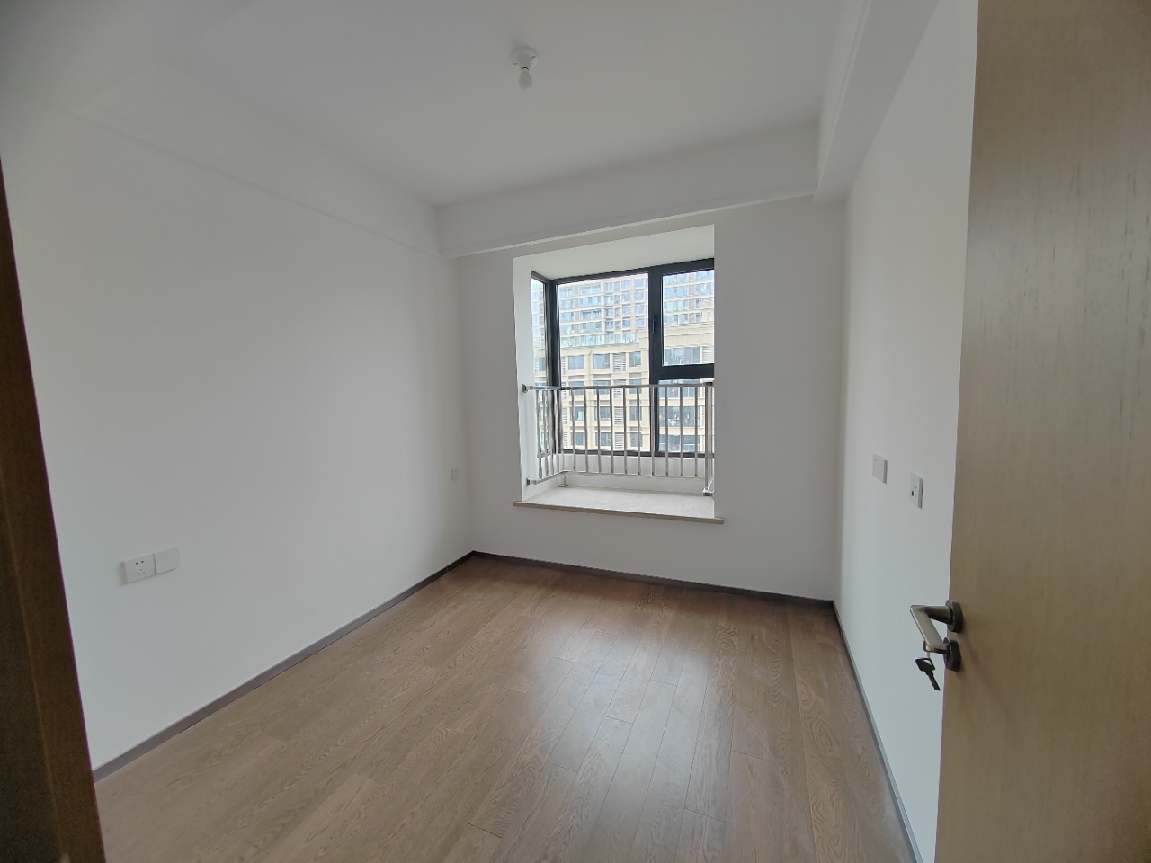 远创宸樾 4室2厅1卫 120.00m&sup2;