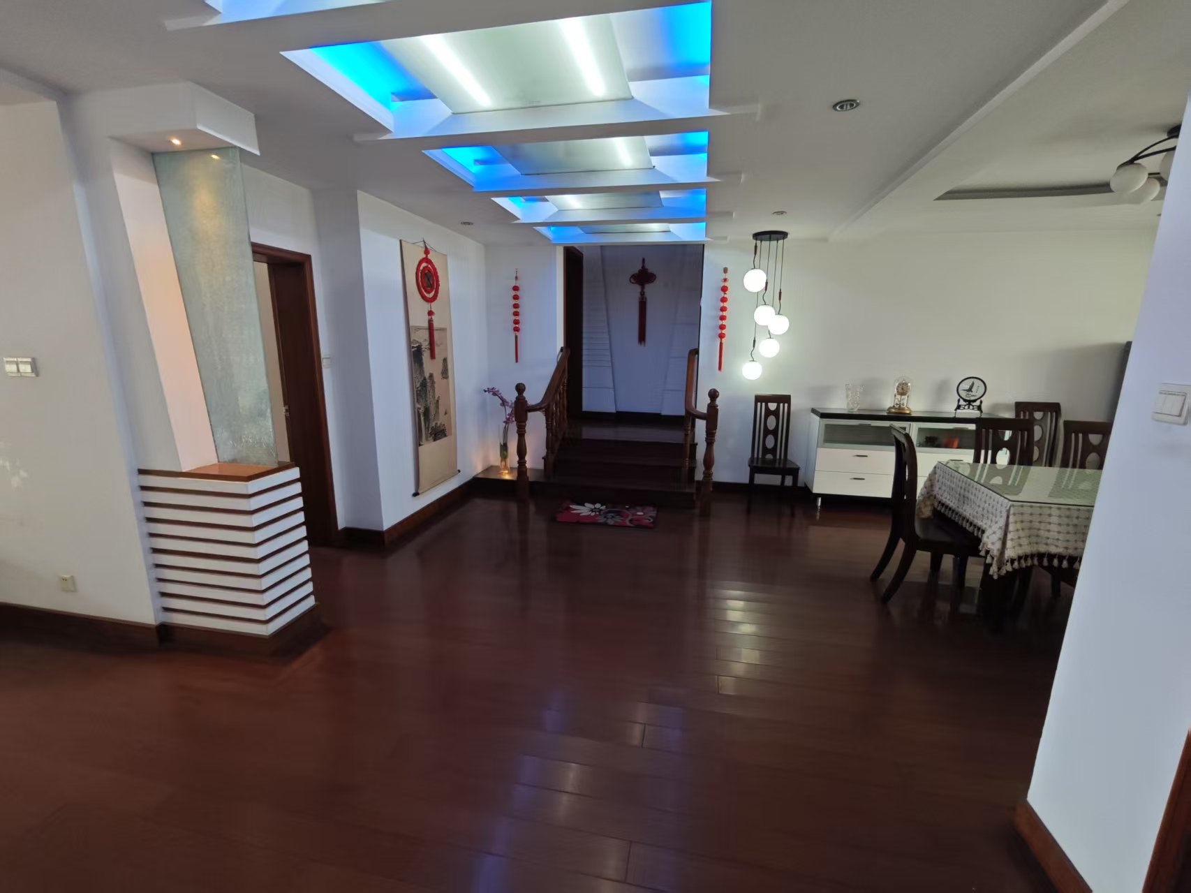 朝晖花园 3室2厅2卫 160m&sup2;