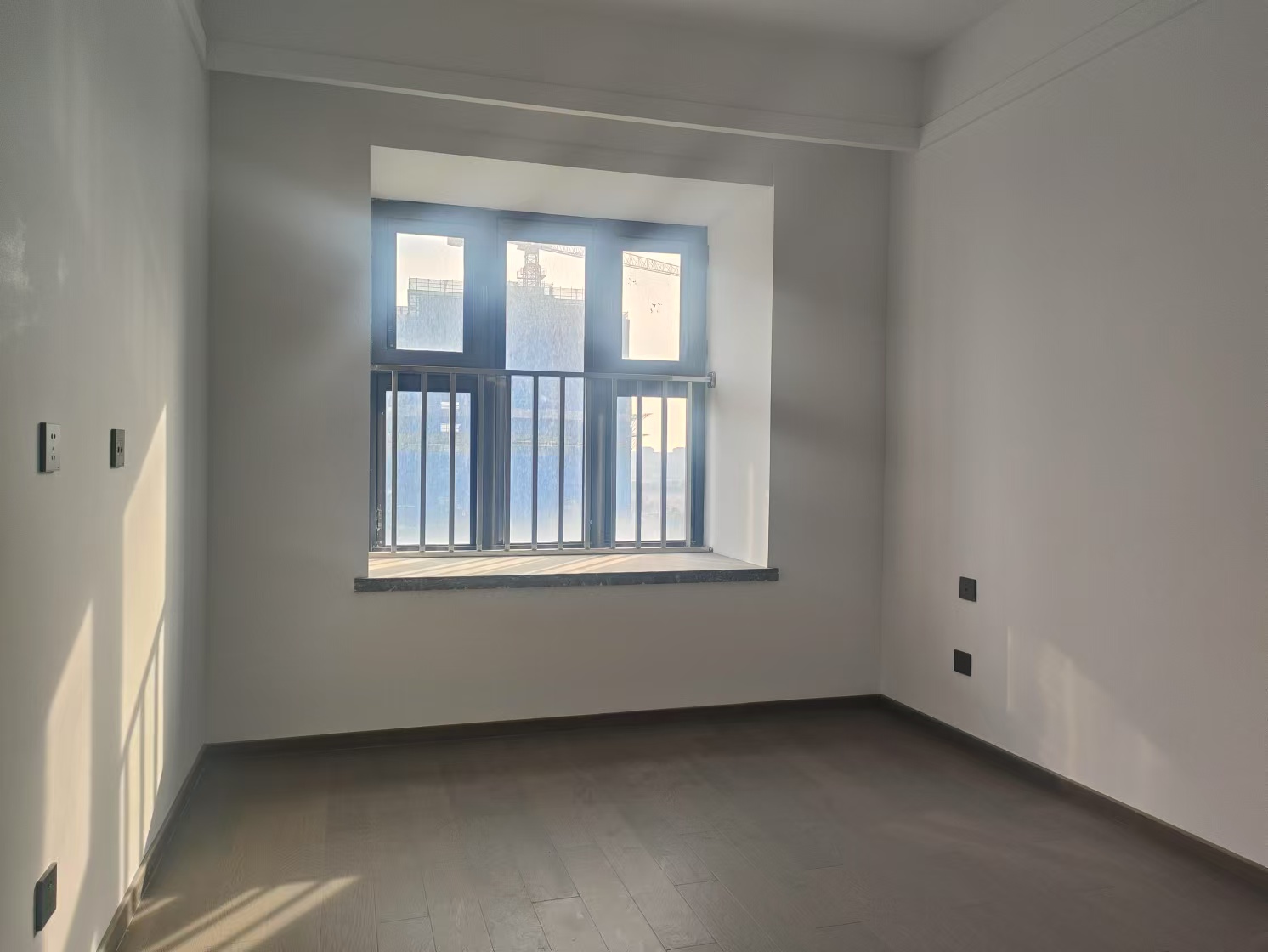 都会沁园 4室2厅2卫 149m&sup2;