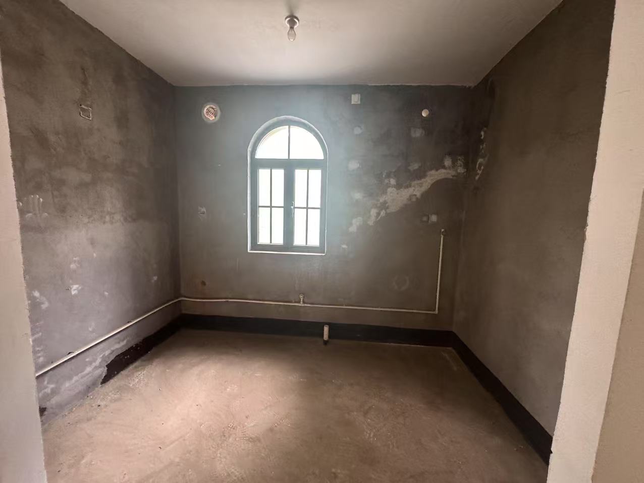 罗福宫 5室2厅4卫 394.59m&sup2;