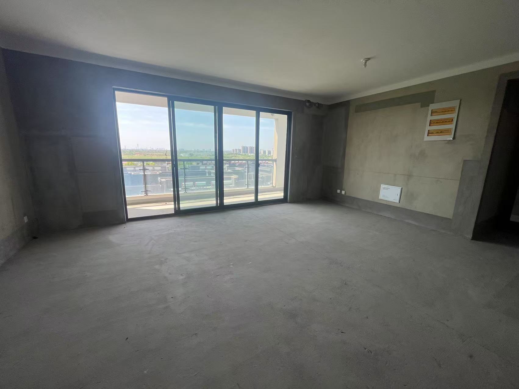 神辉上麟府 5室2厅3卫 189.00m&sup2;