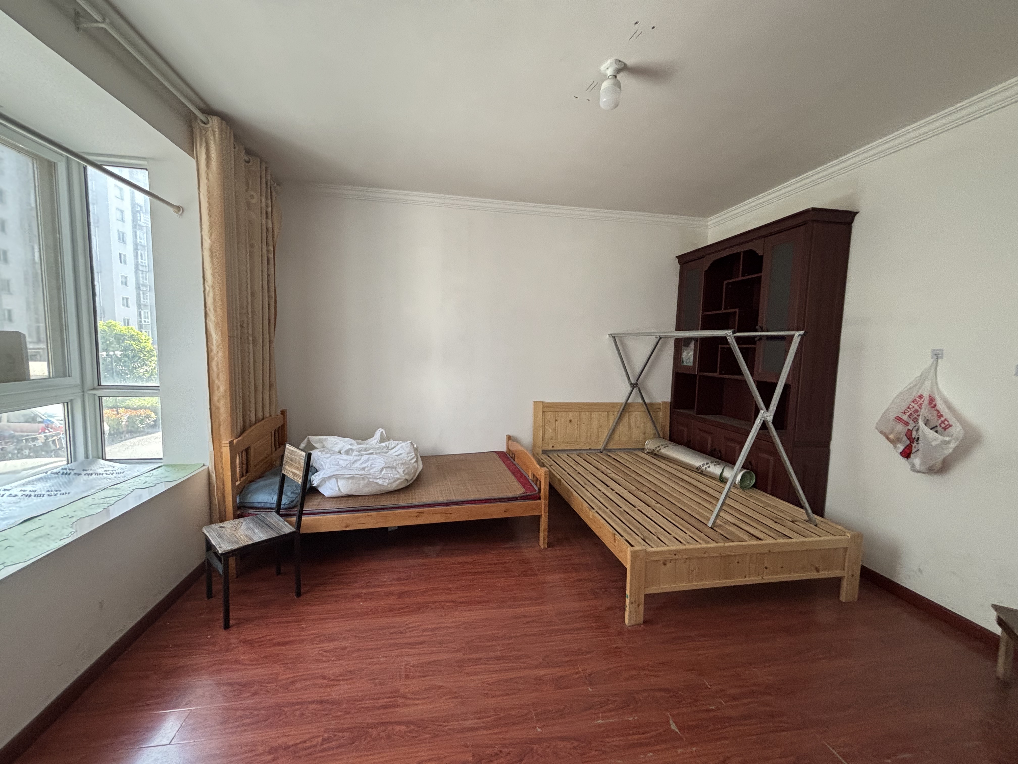 果园南苑 2室2厅1卫 150.00m&sup2;